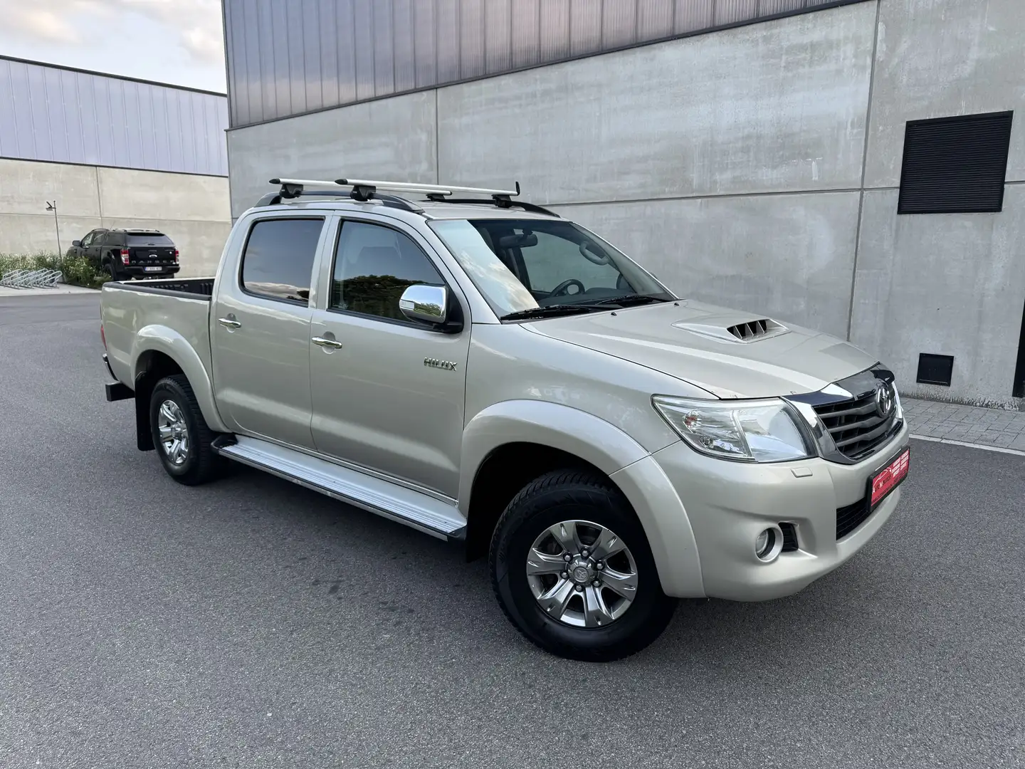 Toyota Hilux 2.5 D-4D 4x4 Double Cab / Manual (Export Africa) Or - 2