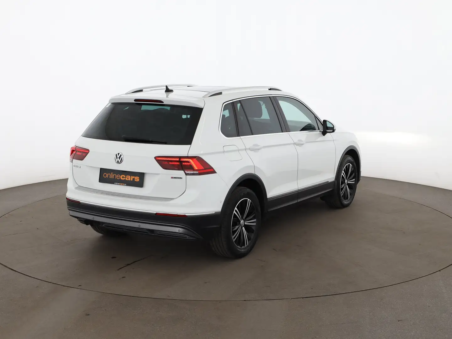 Volkswagen Tiguan 2.0 TDI 4Motion Highline Aut LED STANDHZG Weiß - 2
