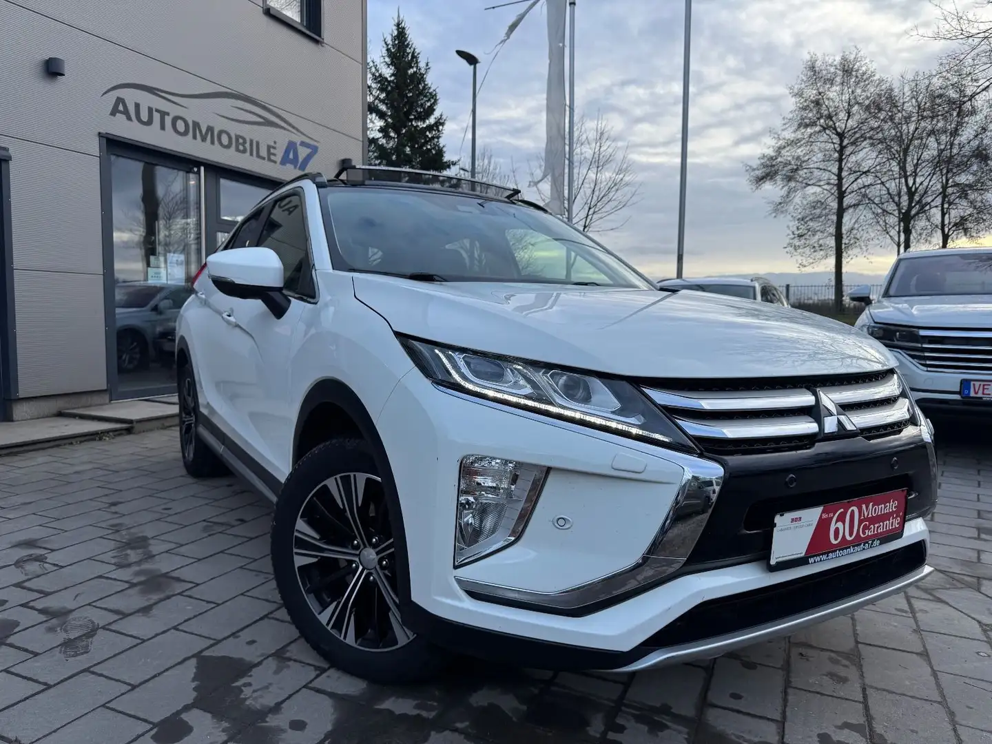 Mitsubishi Eclipse Cross Top *LEDER/PANO/360°/SCHECKHEFT* Wit - 1