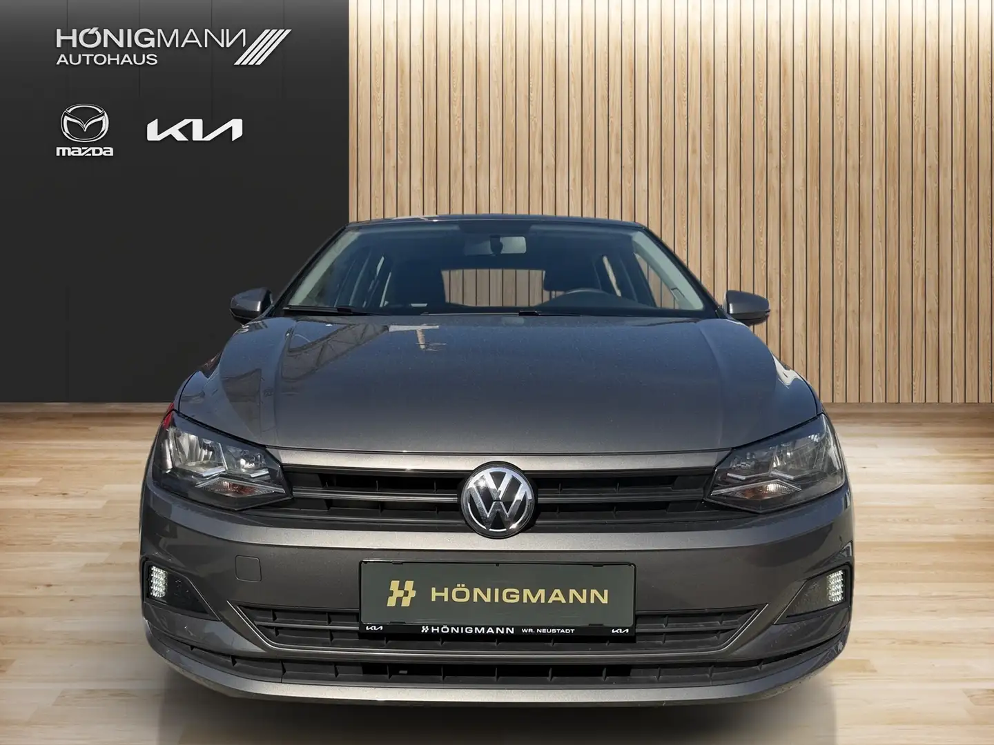 Volkswagen Polo Polo 1,0 Comfortline Grau - 2