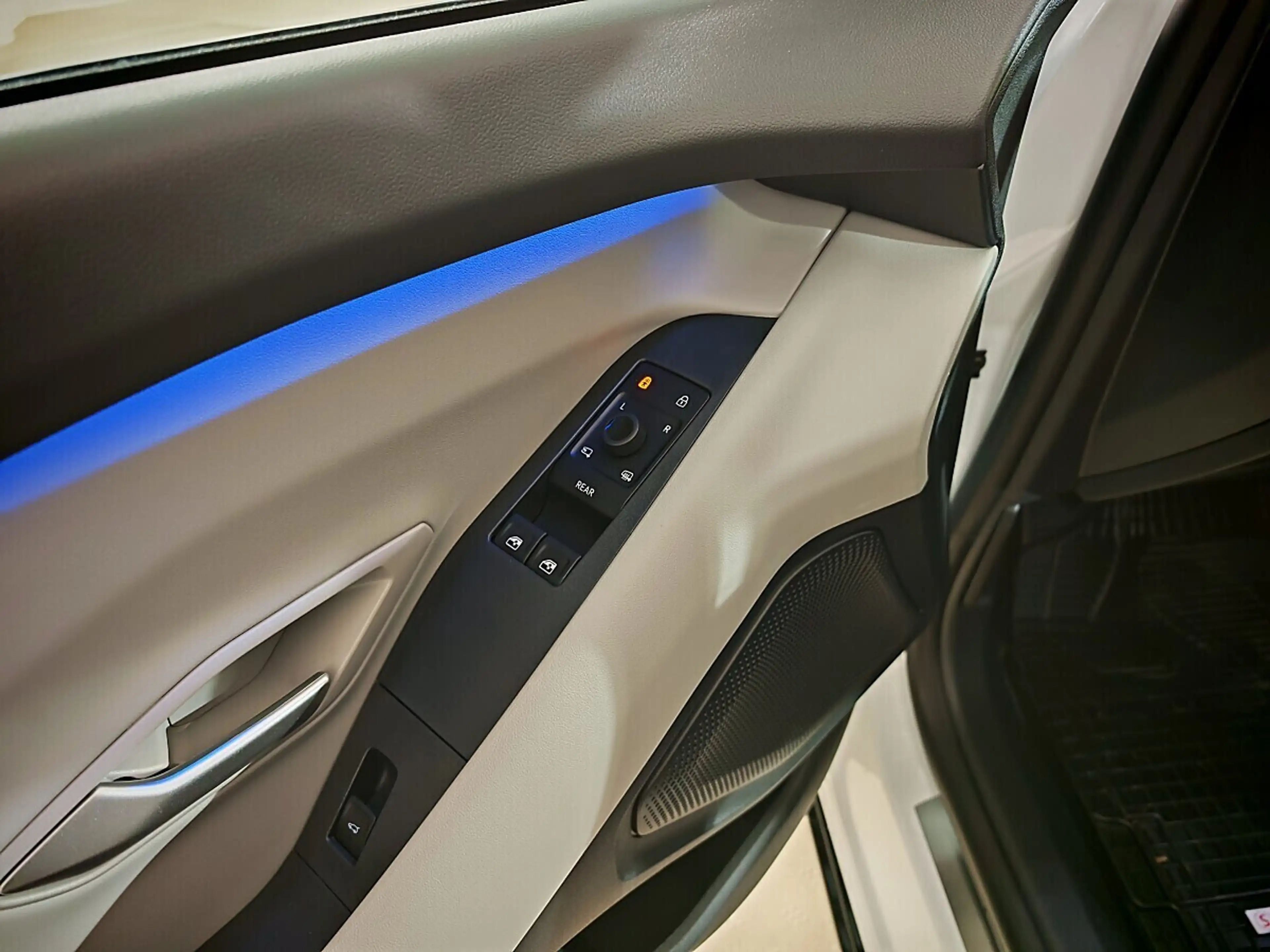 Ford Capri Elektro Extended Range Premium — photo 13