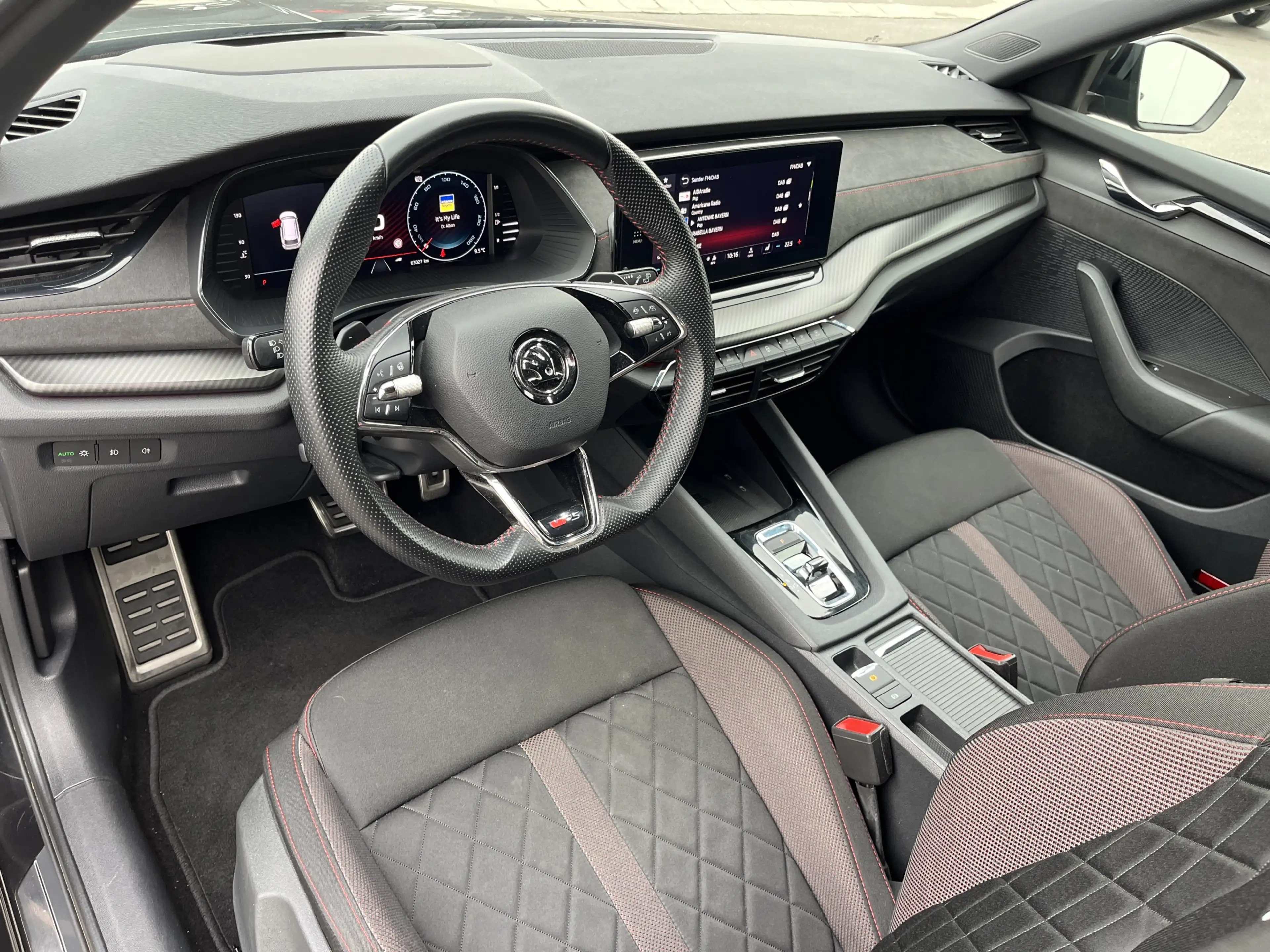 Skoda Octavia Combi 2.0 TDI DSG RS HeadUp Navi ACC MATRIX RFK 4x — photo 12