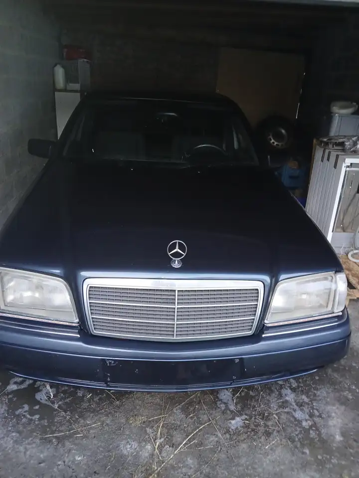 Mercedes-Benz C 180 Elegance, foto 1
