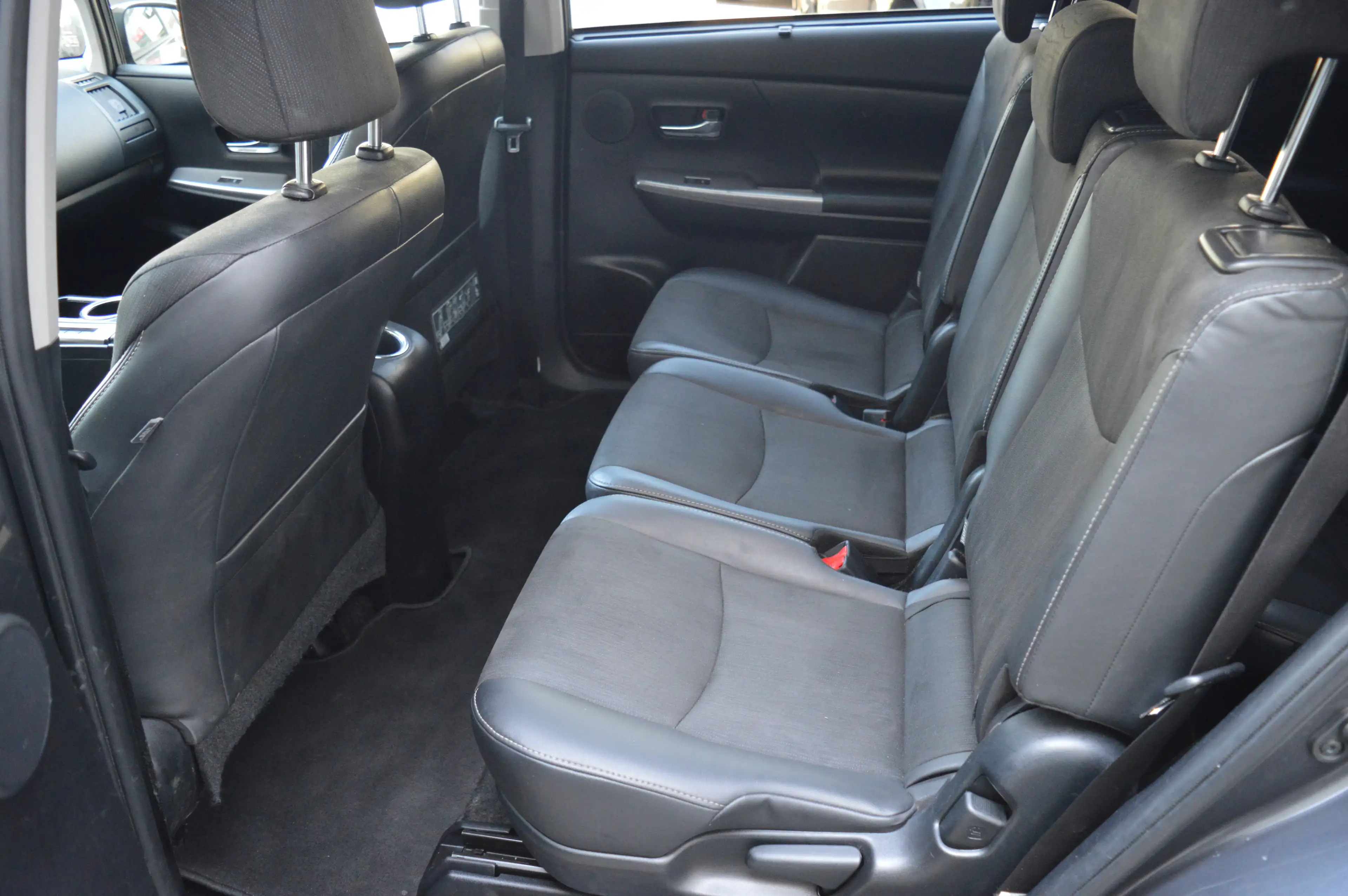 Toyota Prius+ Executive*7Sitzer*Rückfahrkamera*Leder*Navi* — photo 12