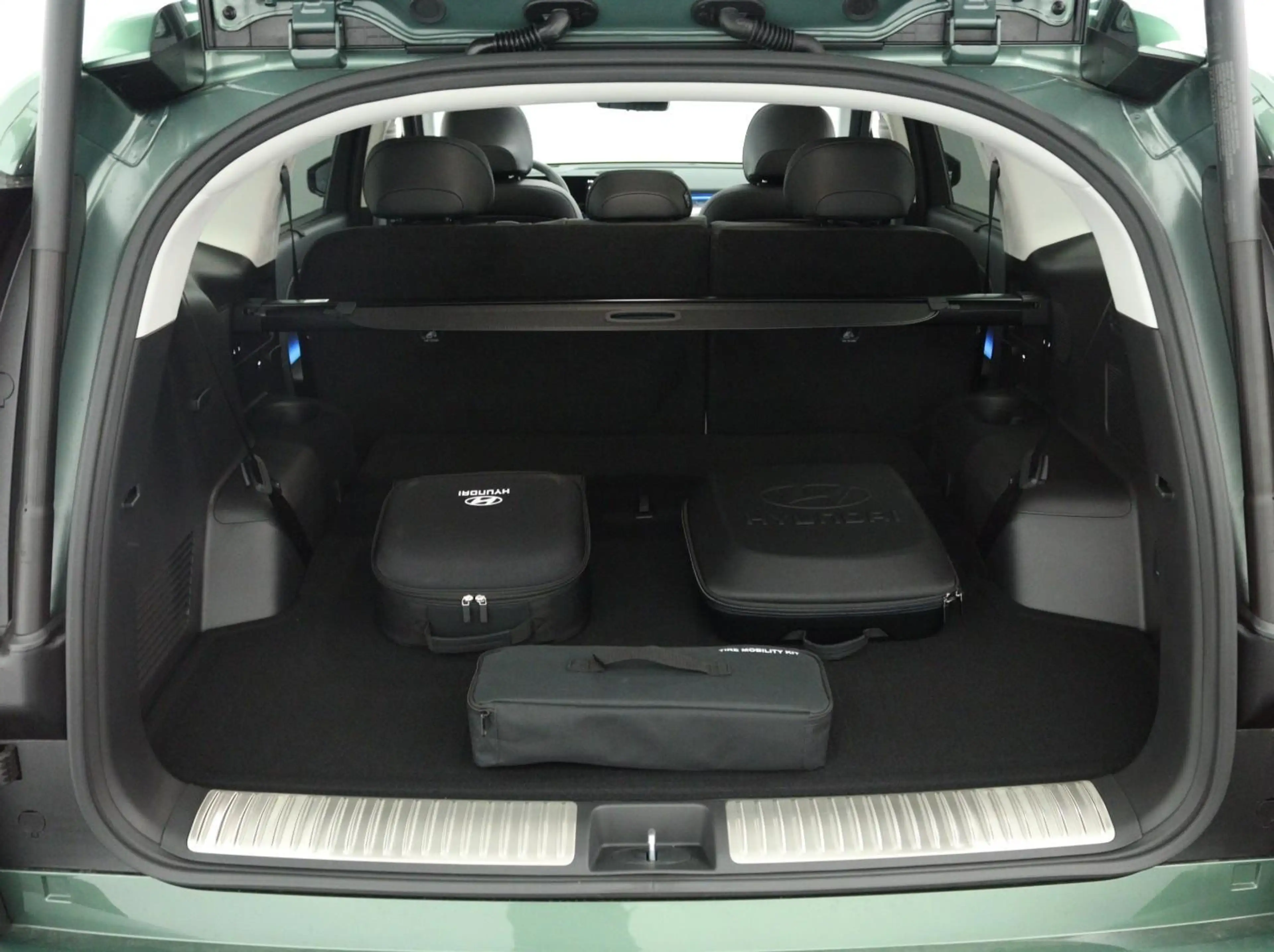Hyundai IONIQ 9 Lounge 110kWh AWD / Navi Massage Sitz Shz + Bel... — photo 8