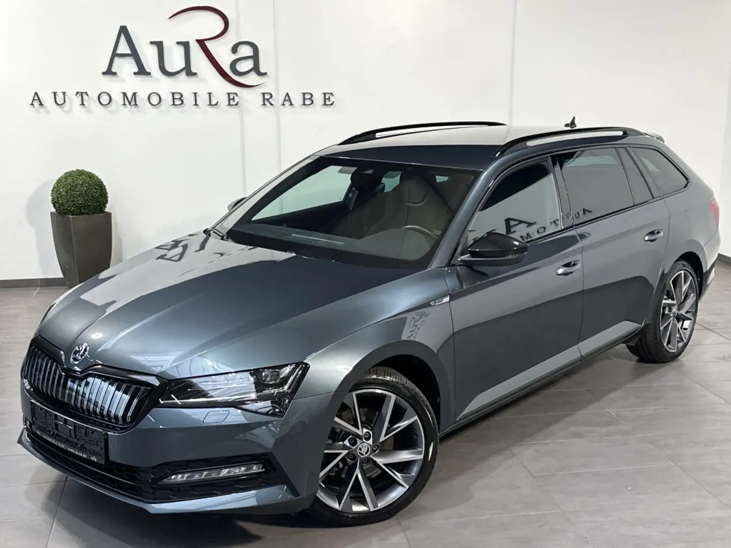 Skoda Superb Combi 1.4 TSI iV DSG Sportline NAV+LED+VC Szary - 2