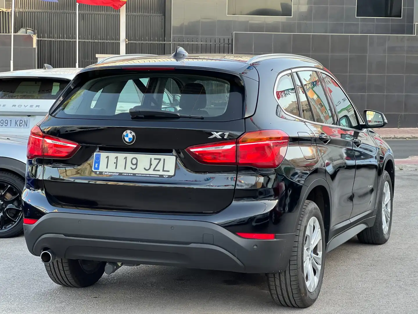 BMW X1 sDrive 20dA Negro - 2