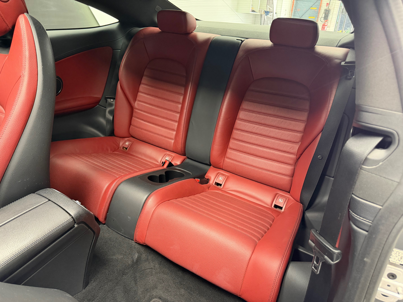 Mercedes-Benz C 250 d Coupe * PACK AMG + CAMERA + TOIT PANO + GARANTIE * — photo 10