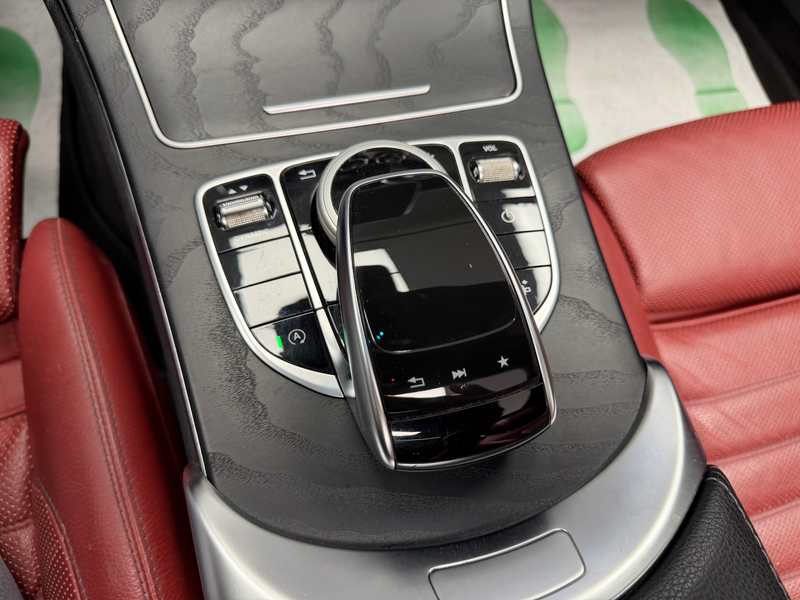 Mercedes-Benz C 250 d Coupe * PACK AMG + CAMERA + TOIT PANO + GARANTIE * — photo 13