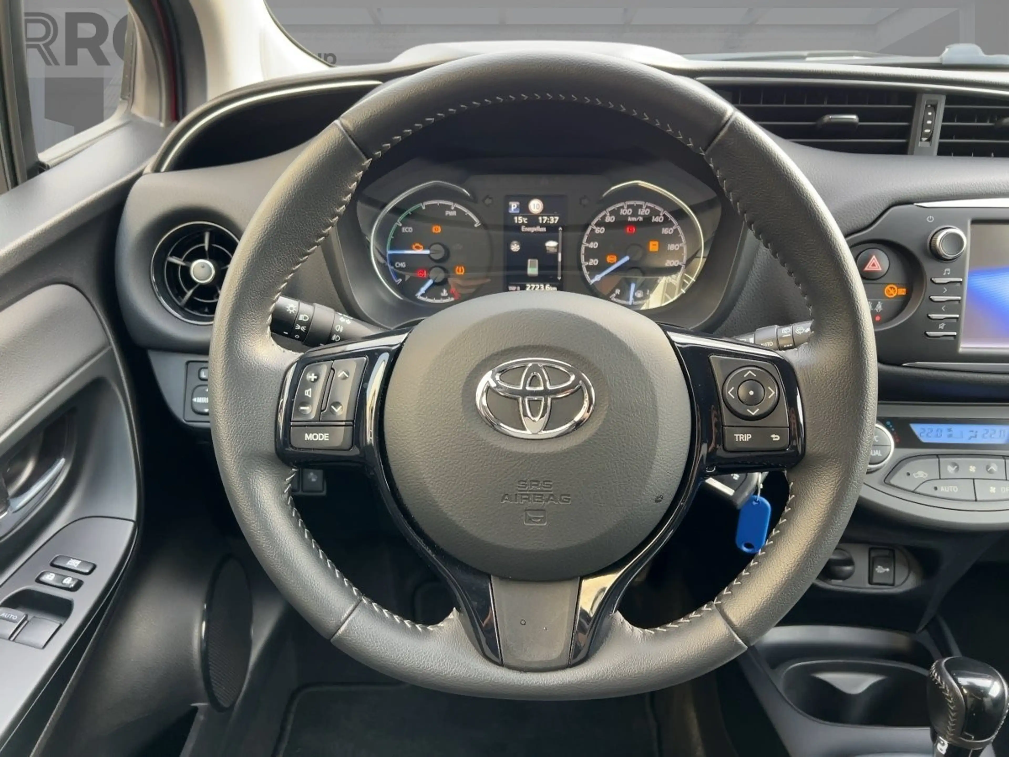 Toyota Yaris 1.5 Dual-VVT-I HYBRID Team D — photo 11