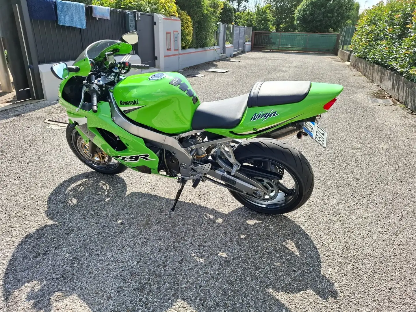 Kawasaki Ninja ZX-9R Verde - 2