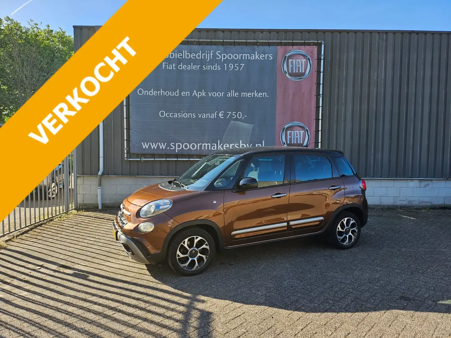 Fiat 500L 0.9 TwinAir 105pk Trekking smeđa - 1
