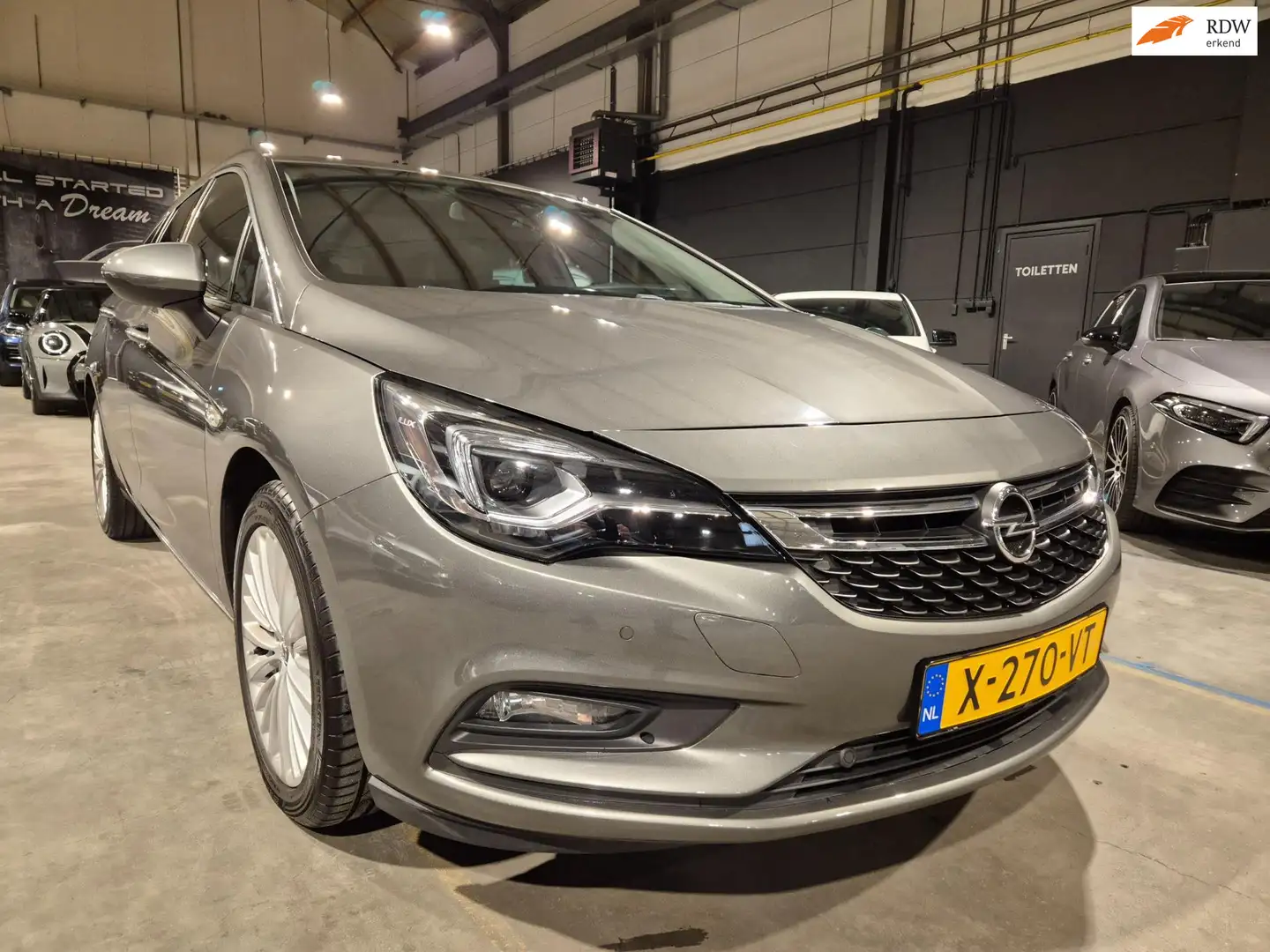Opel Astra Sports Tourer 1.0 Turbo Innovation - Navigatie - C Grau - 1