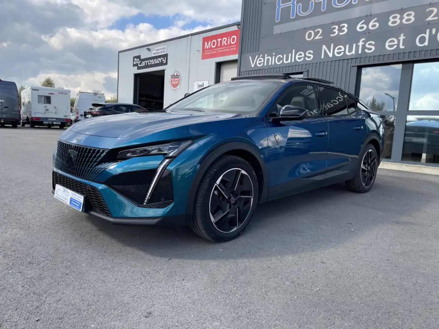 Peugeot 408 1.2 PURETECH 130CH S\u0026S GT EAT8 Blau - 1