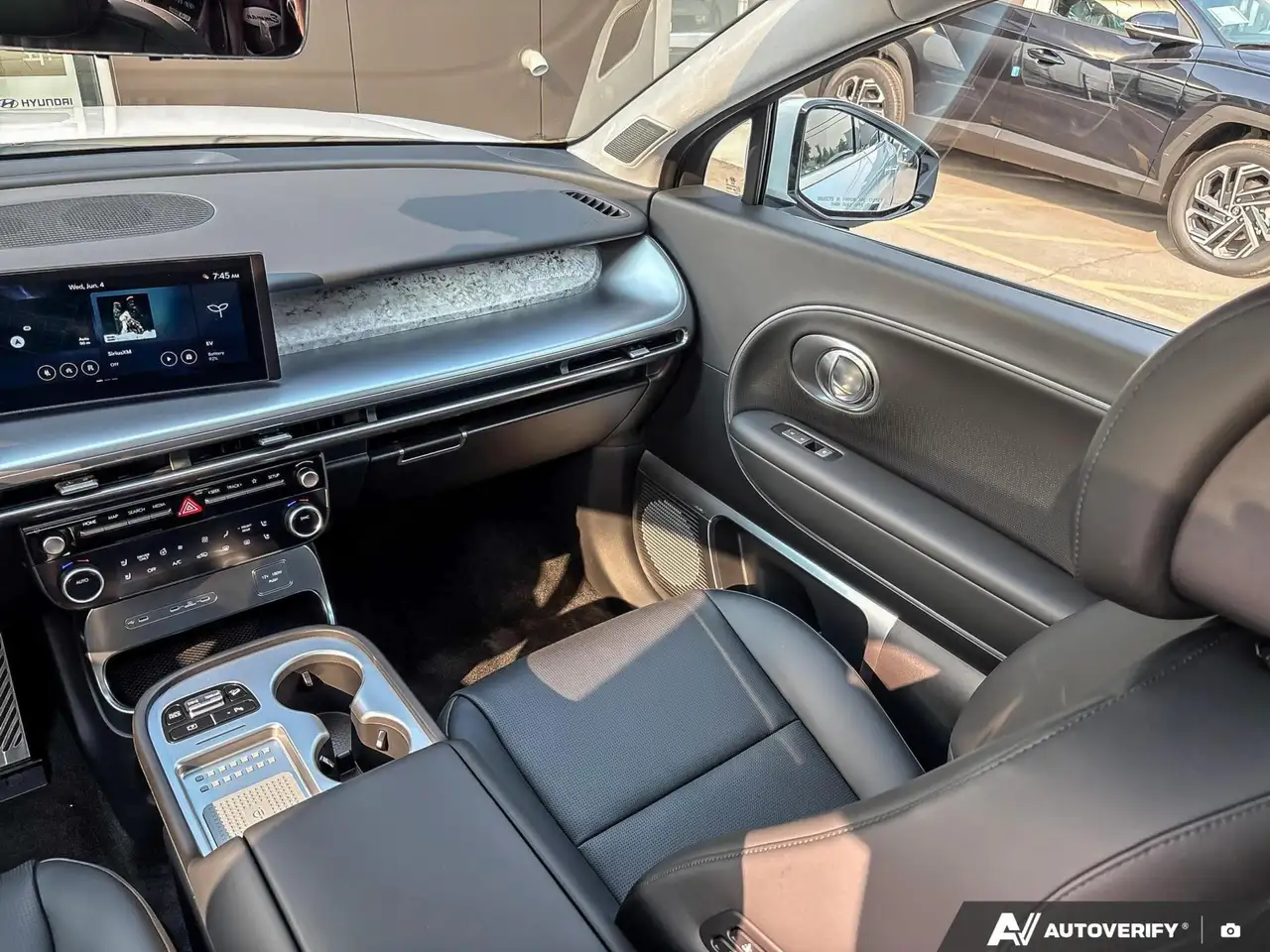 Hyundai IONIQ 9 снимка Hyundai IONIQ 9