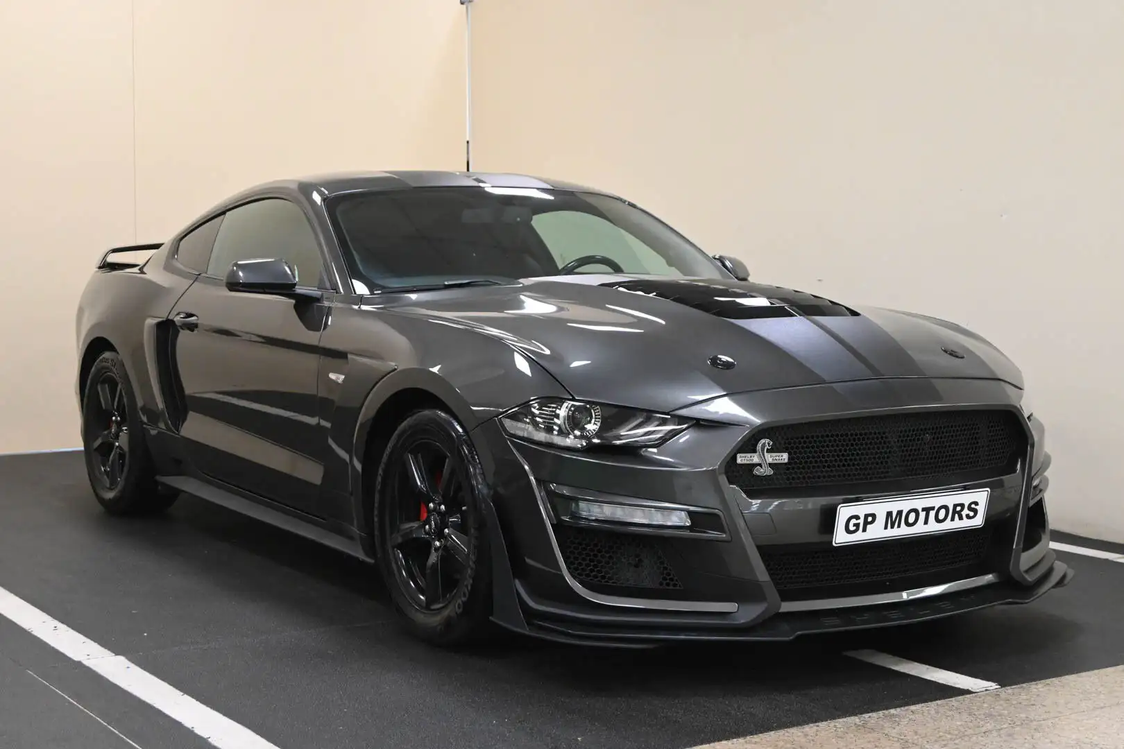 Ford Mustang Mustang Fastback 2.3 EcoBoost aut. Gris - 1