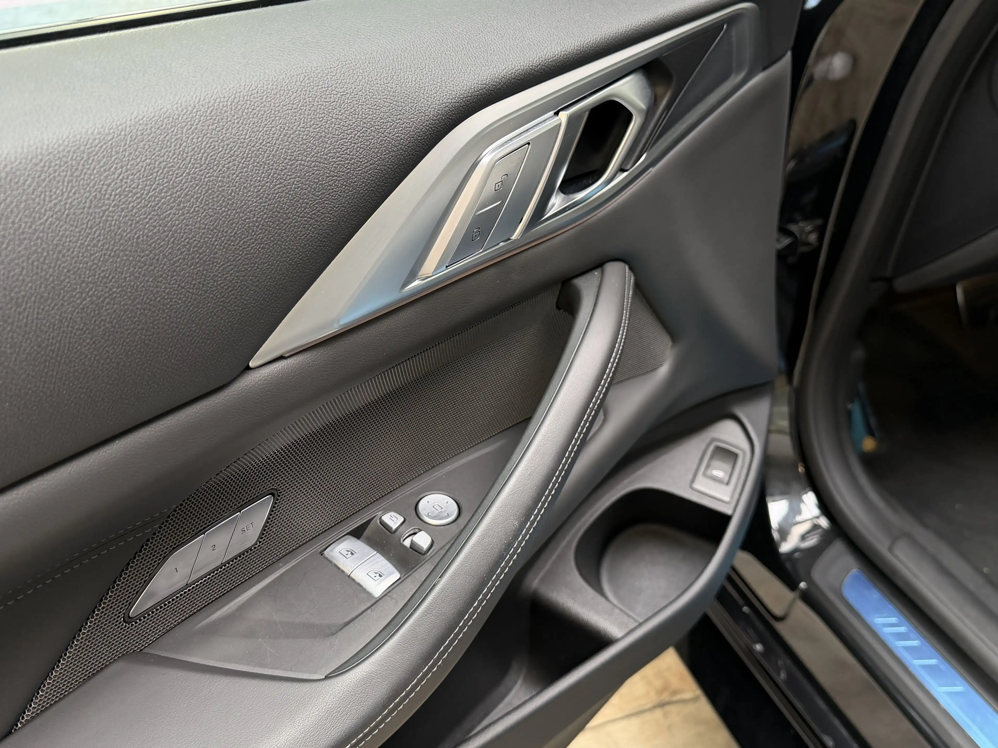 BMW M4 xDrive Competition Sitzlüft ACC 360° Carbon — photo 15