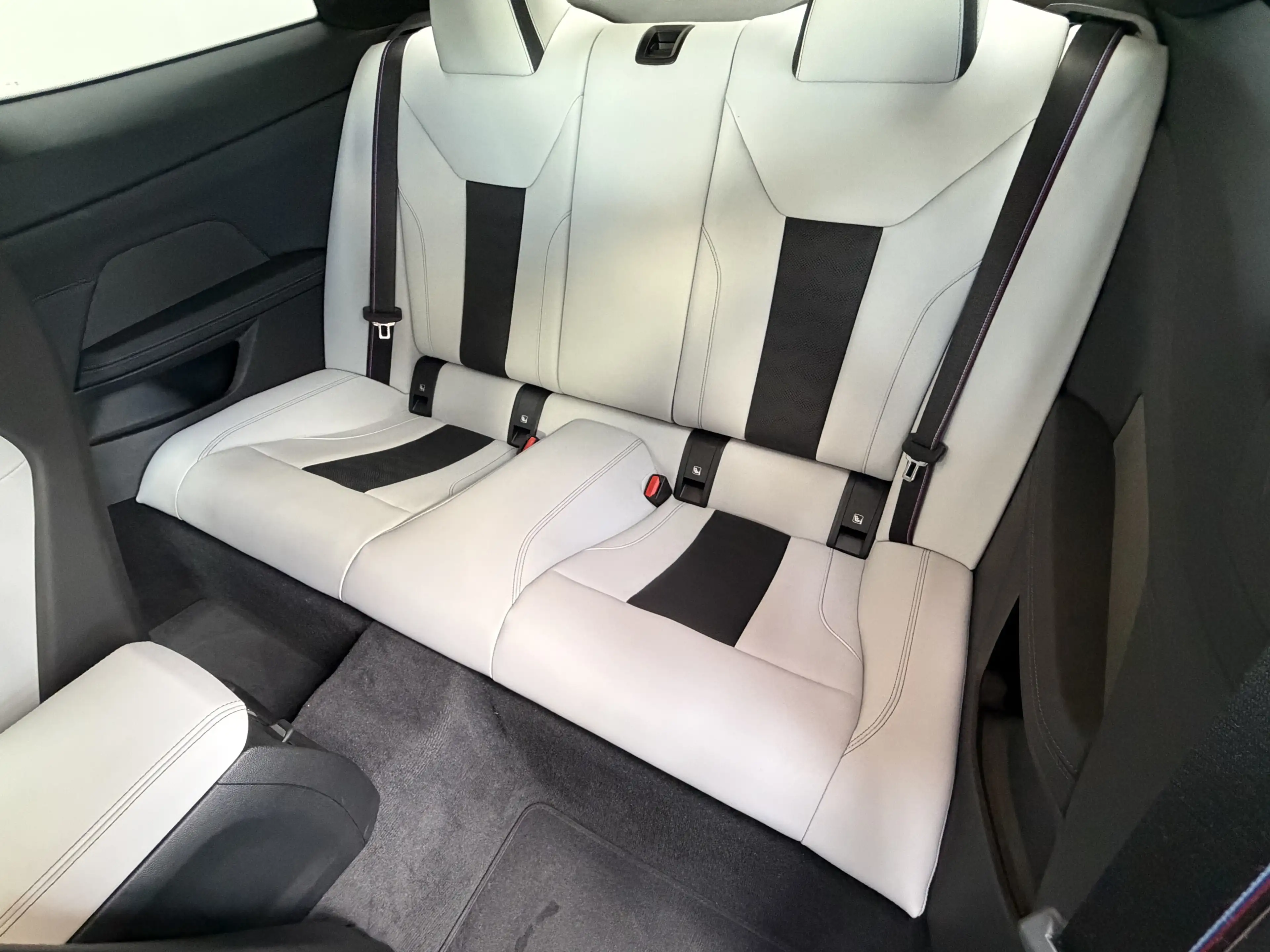 BMW M4 xDrive Competition Sitzlüft ACC 360° Carbon — photo 12