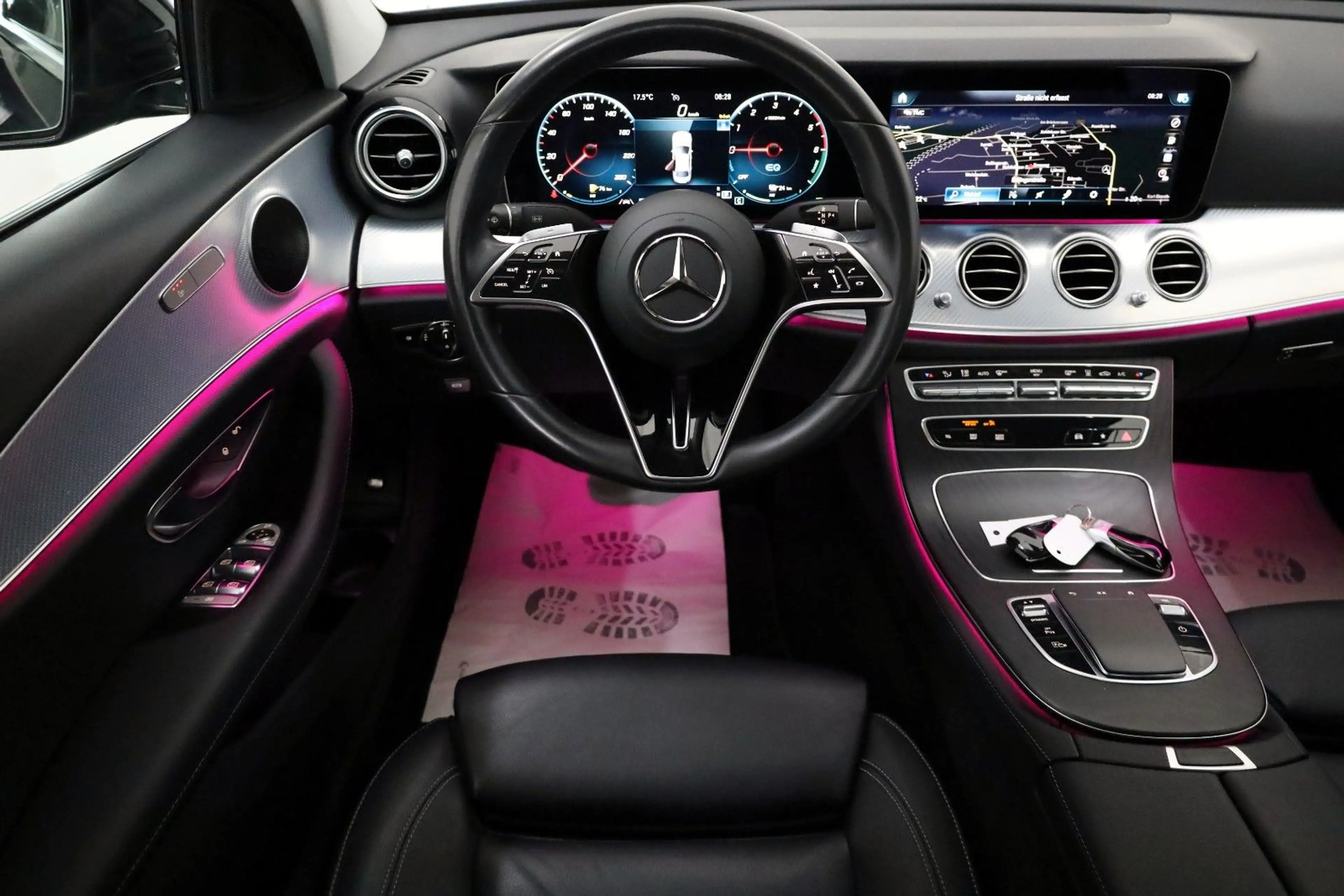 Mercedes-Benz E 300 de Lim Leder,Navi,LED,Widescreen,Spur/Park — photo 10