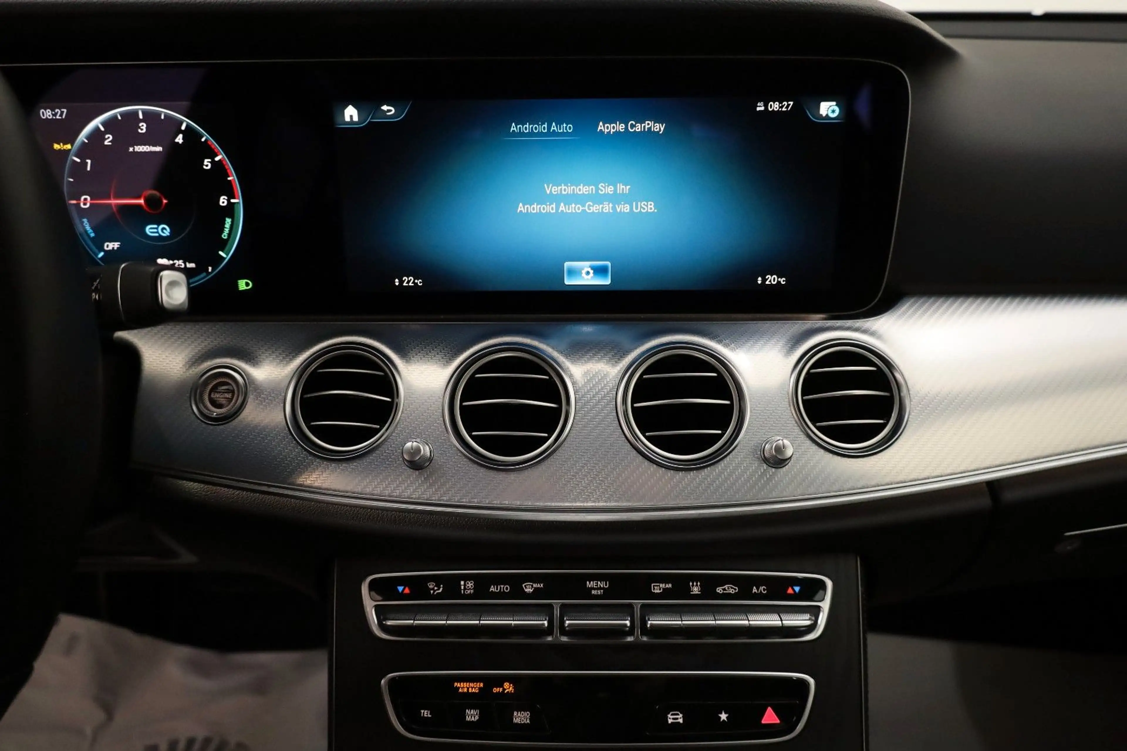Mercedes-Benz E 300 de Lim Leder,Navi,LED,Widescreen,Spur/Park — photo 12