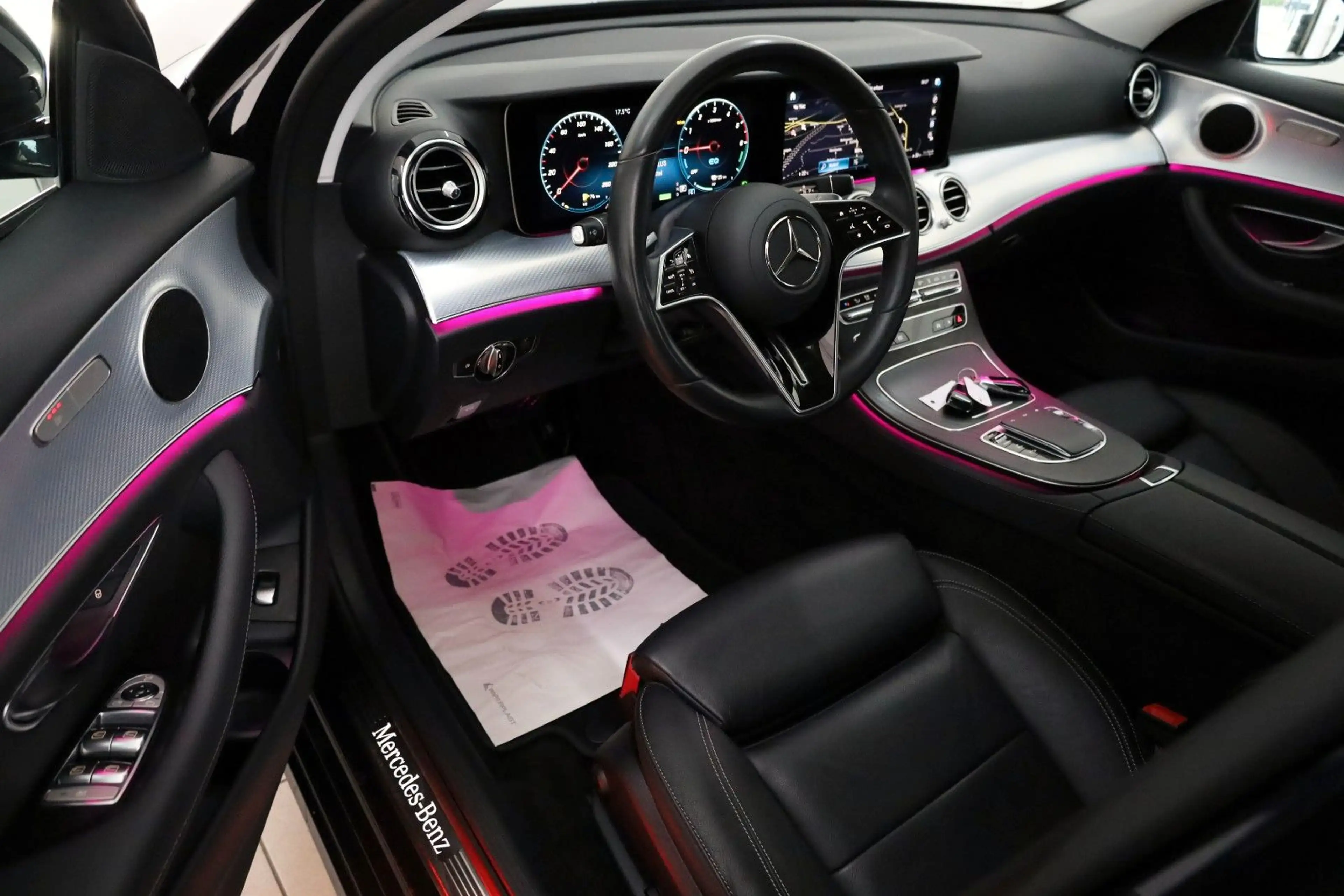 Mercedes-Benz E 300 de Lim Leder,Navi,LED,Widescreen,Spur/Park — photo 9