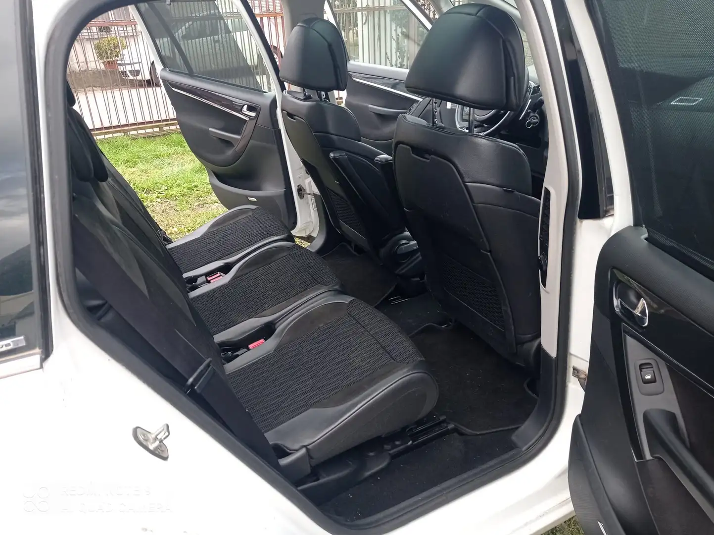 Citroen Grand C4 Picasso C4 Grand Picasso I 2006 2.0 hdi Exclusive 150cv Blanco - 1