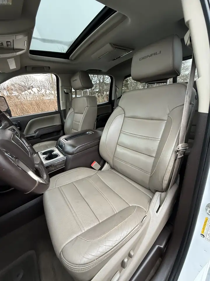 GMC Sierra 2500HD снимка GMC Sierra 2500HD