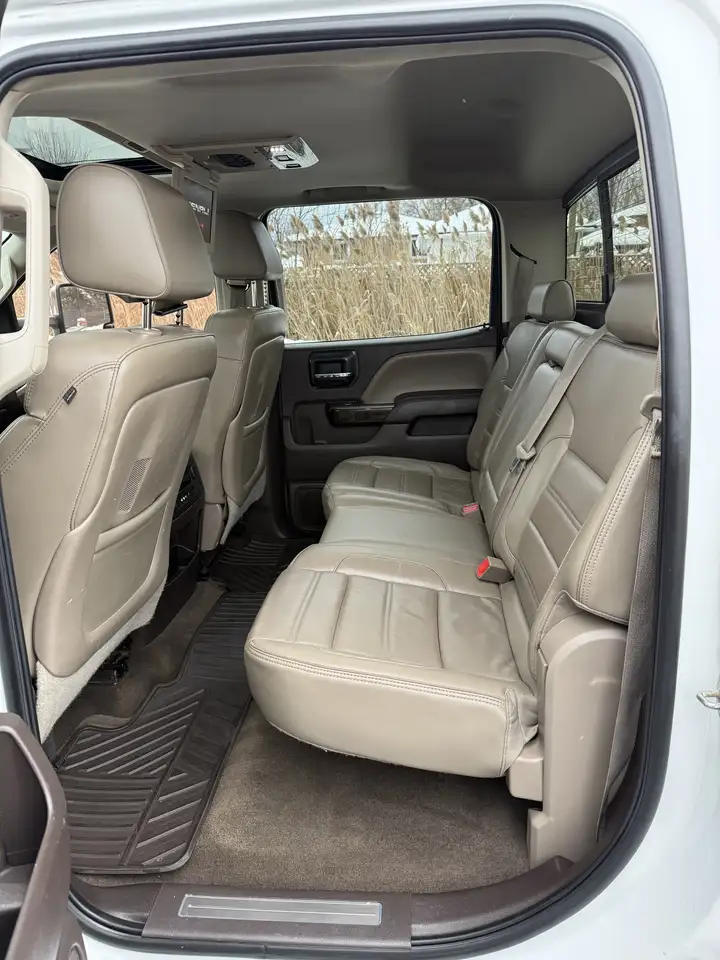 GMC Sierra 2500HD снимка GMC Sierra 2500HD