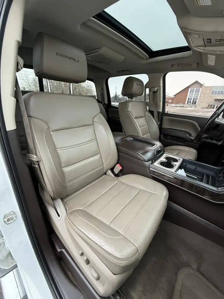 GMC Sierra 2500HD снимка GMC Sierra 2500HD
