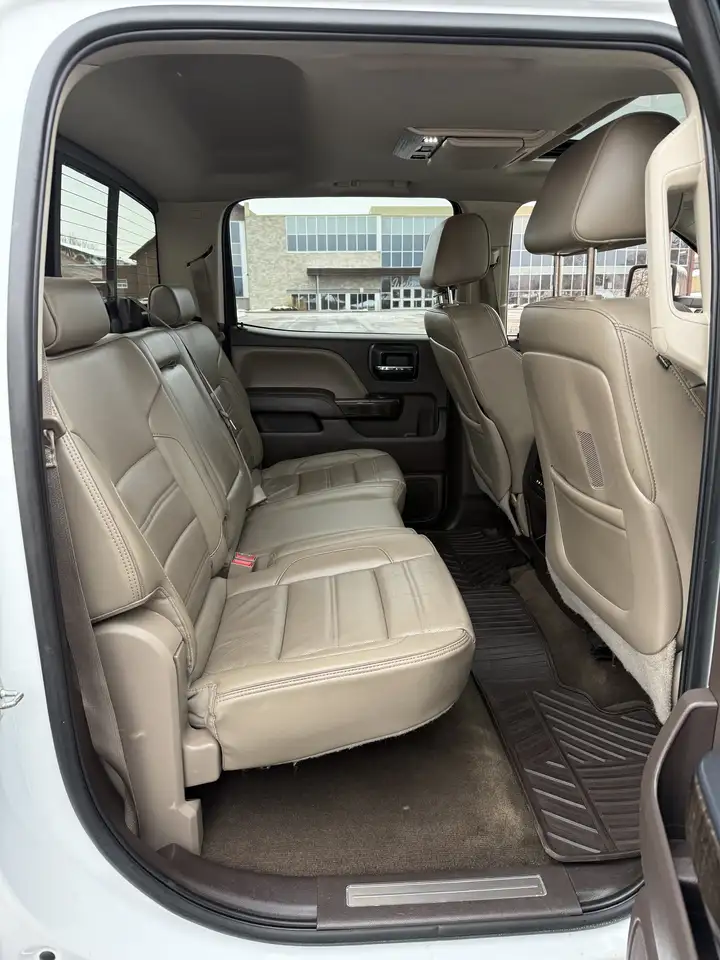 GMC Sierra 2500HD снимка GMC Sierra 2500HD