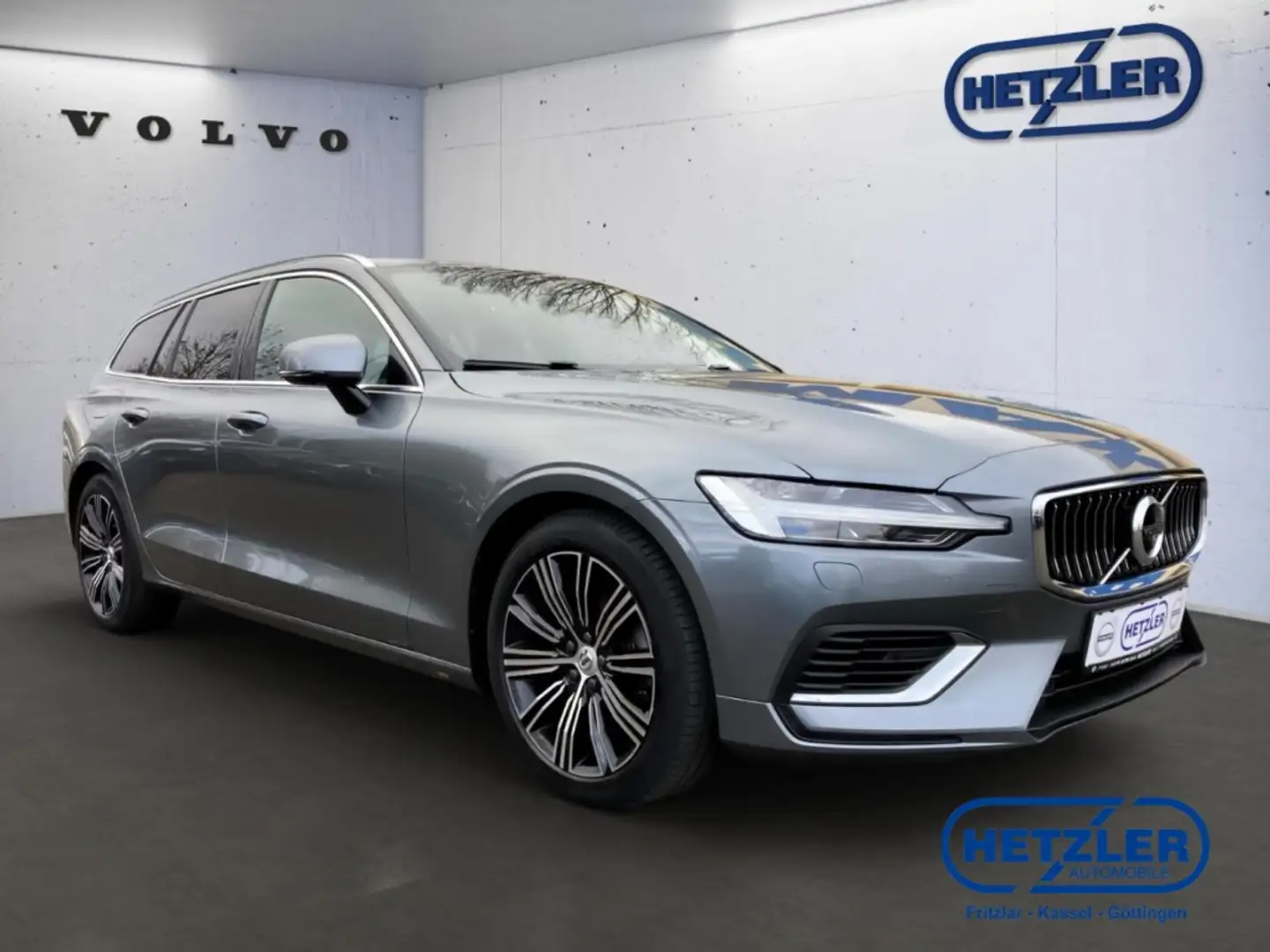 Volvo V60 Kombi Inscription Recharge Plug-In Hybrid AWD T8 T Grau - 2