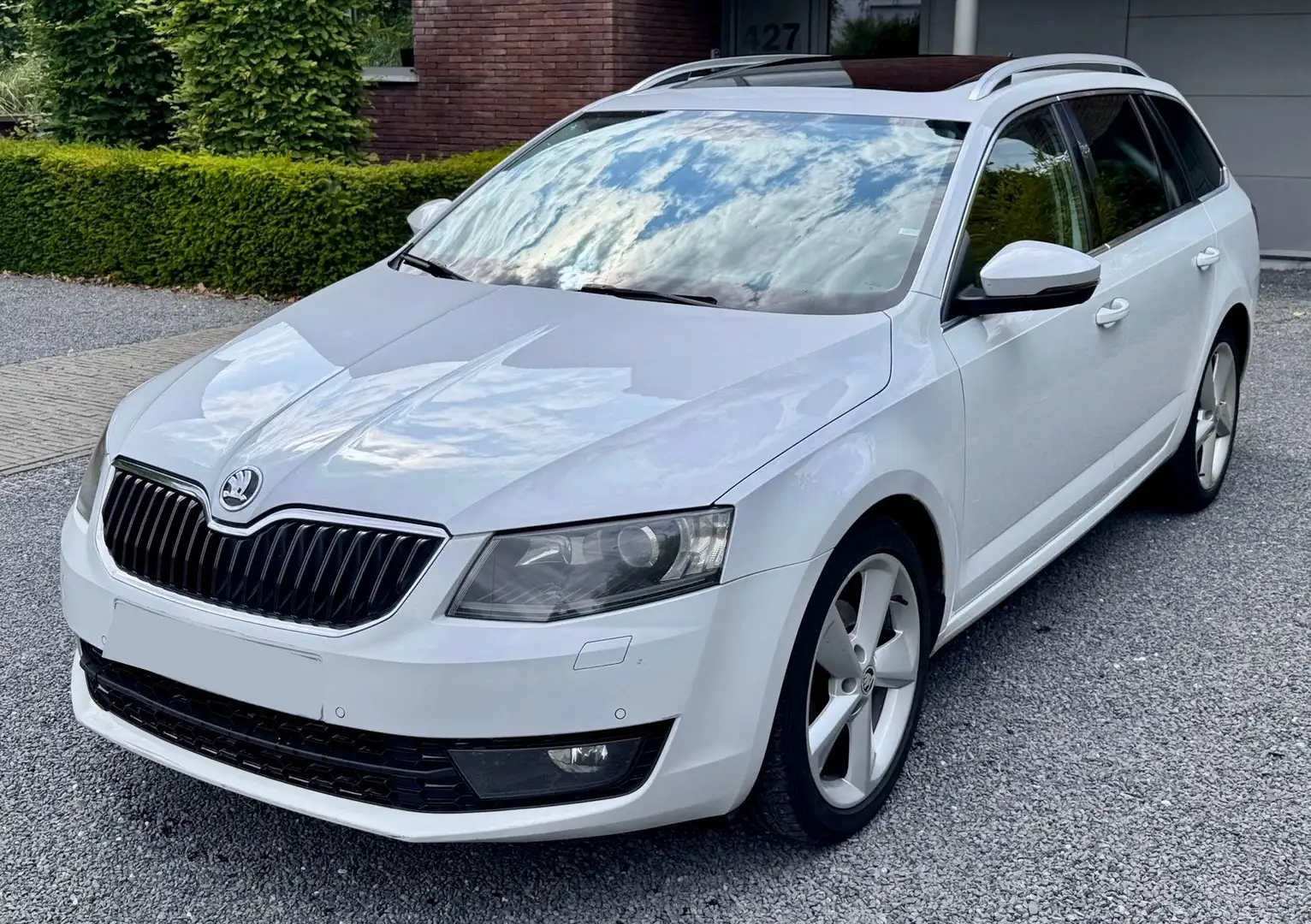 Skoda Octavia Combi 2.0 TDI 150 ch CR FAP Green Tec DSG6 Style Wit - 1