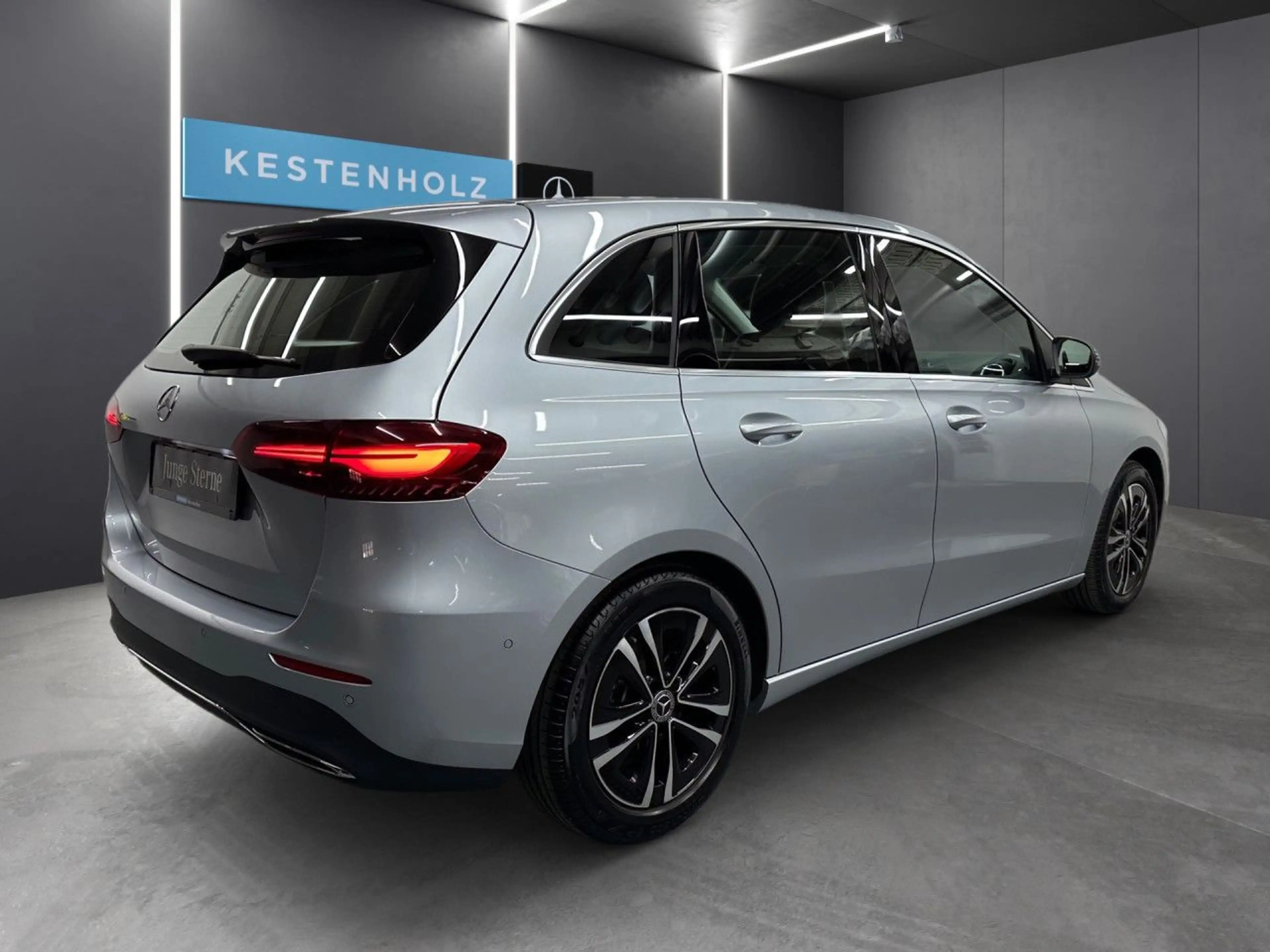Mercedes-Benz B 220 d Progressive DISTRO+360°+TOTWNKL+DAB+PTS — photo 4