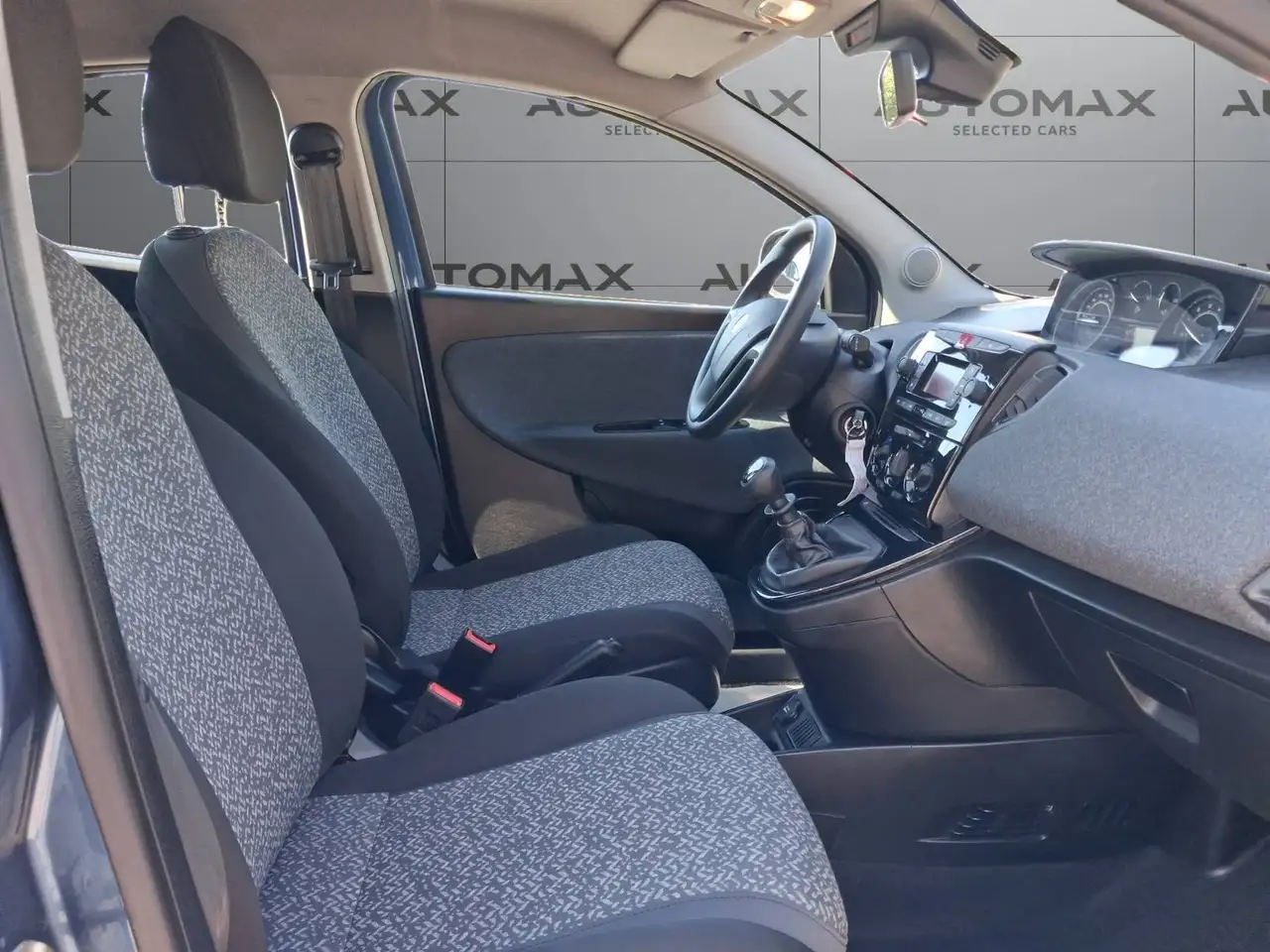 Lancia Ypsilon 2023 — фото 16