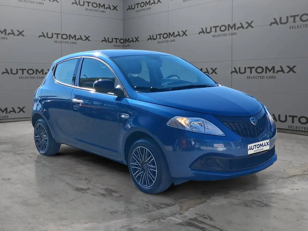 Lancia Ypsilon 2023 — фото 8