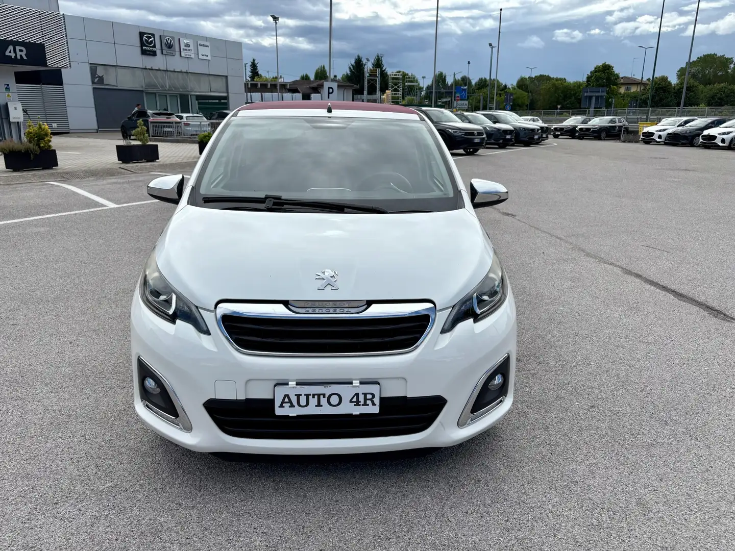 Peugeot 108 PureTech 82 5 porte Allure TOP! Bianco - 2