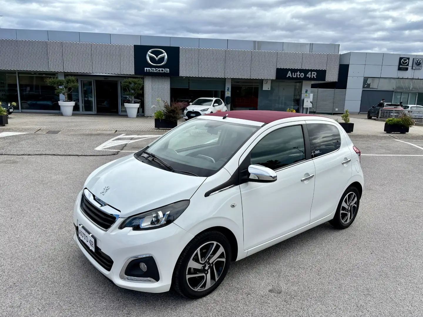 Peugeot 108 PureTech 82 5 porte Allure TOP! Bianco - 1