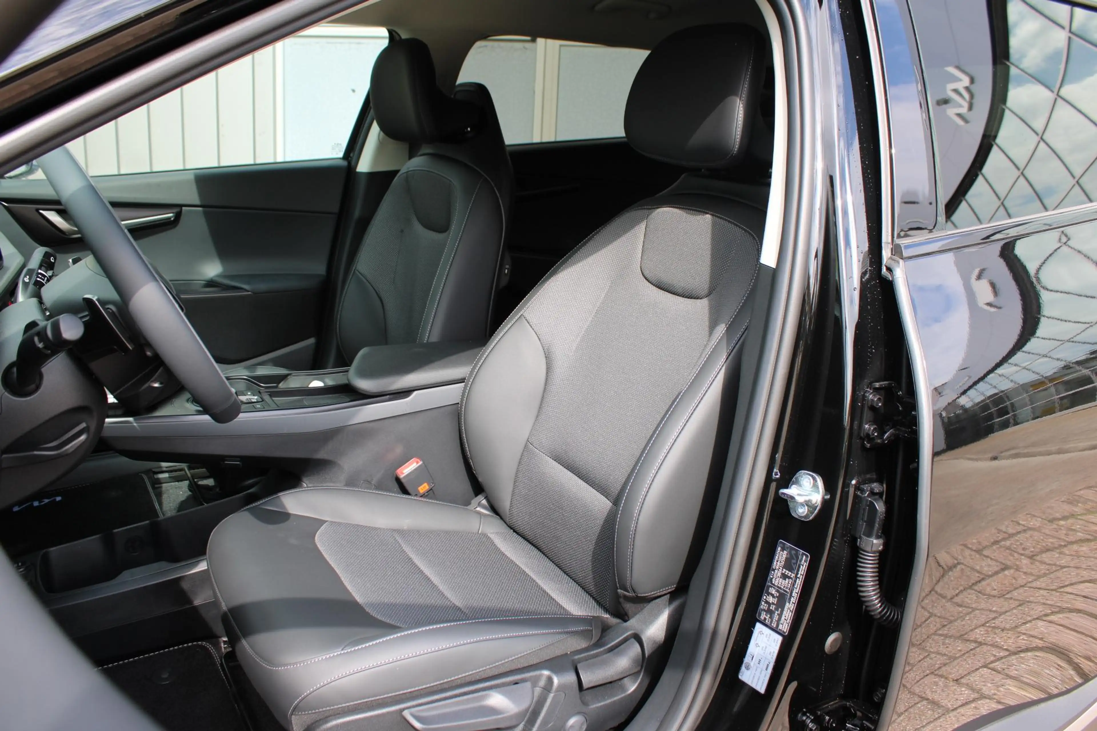 Kia EV6 Air 84 kWh Incl. Particuliere inruilpremie | Direc — photo 4