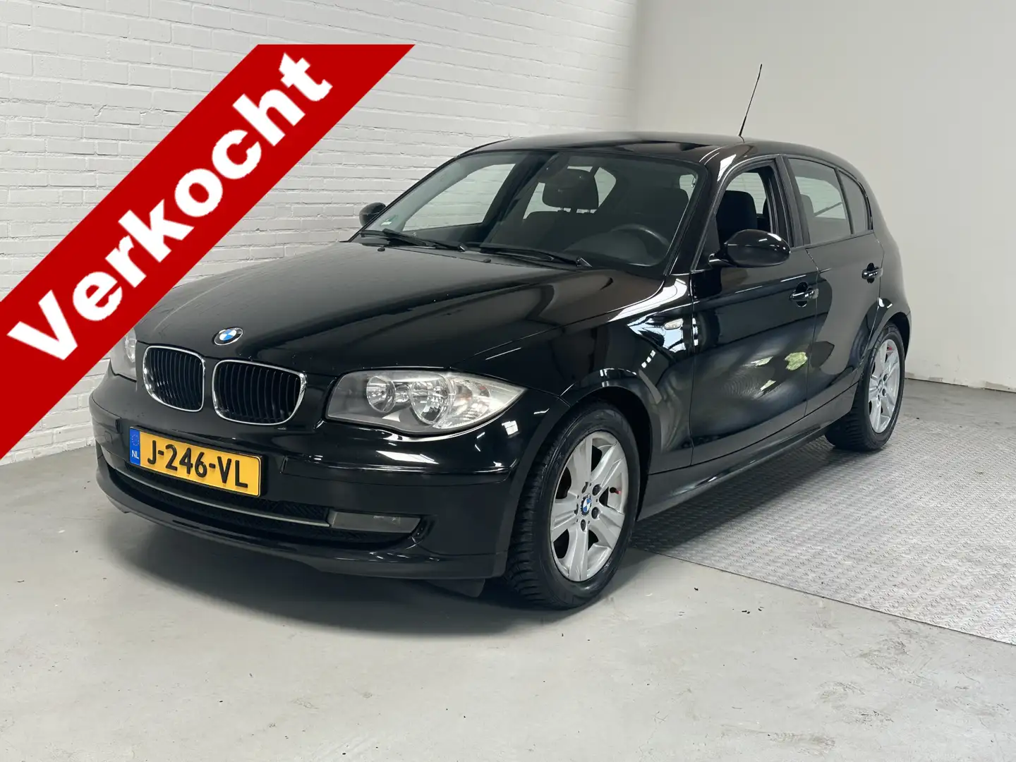 BMW 116 1-serie 116i High Executive Airco / Ceuise / Lmv / Negro - 1