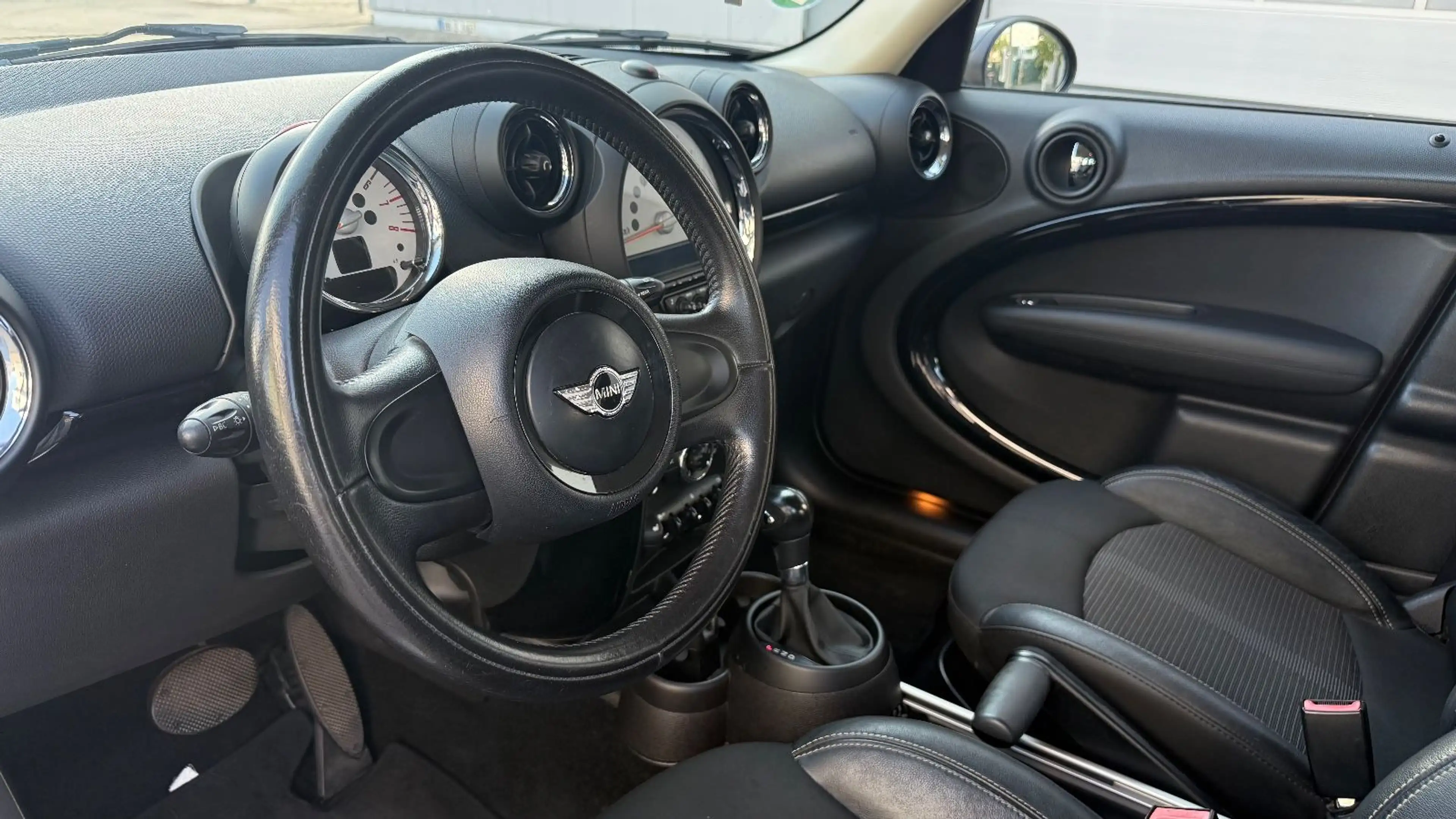 MINI One Countryman 1.6 AUTOMATIK TÜV,LEDER,EURO6,PDC — photo 10