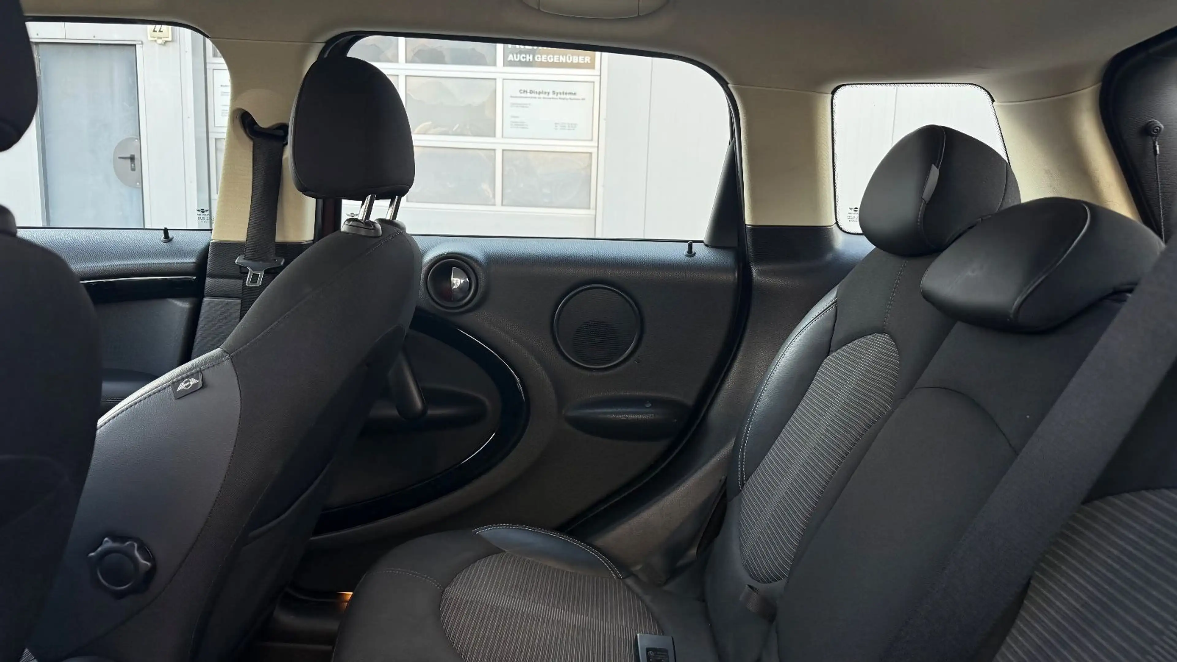 MINI One Countryman 1.6 AUTOMATIK TÜV,LEDER,EURO6,PDC — photo 13