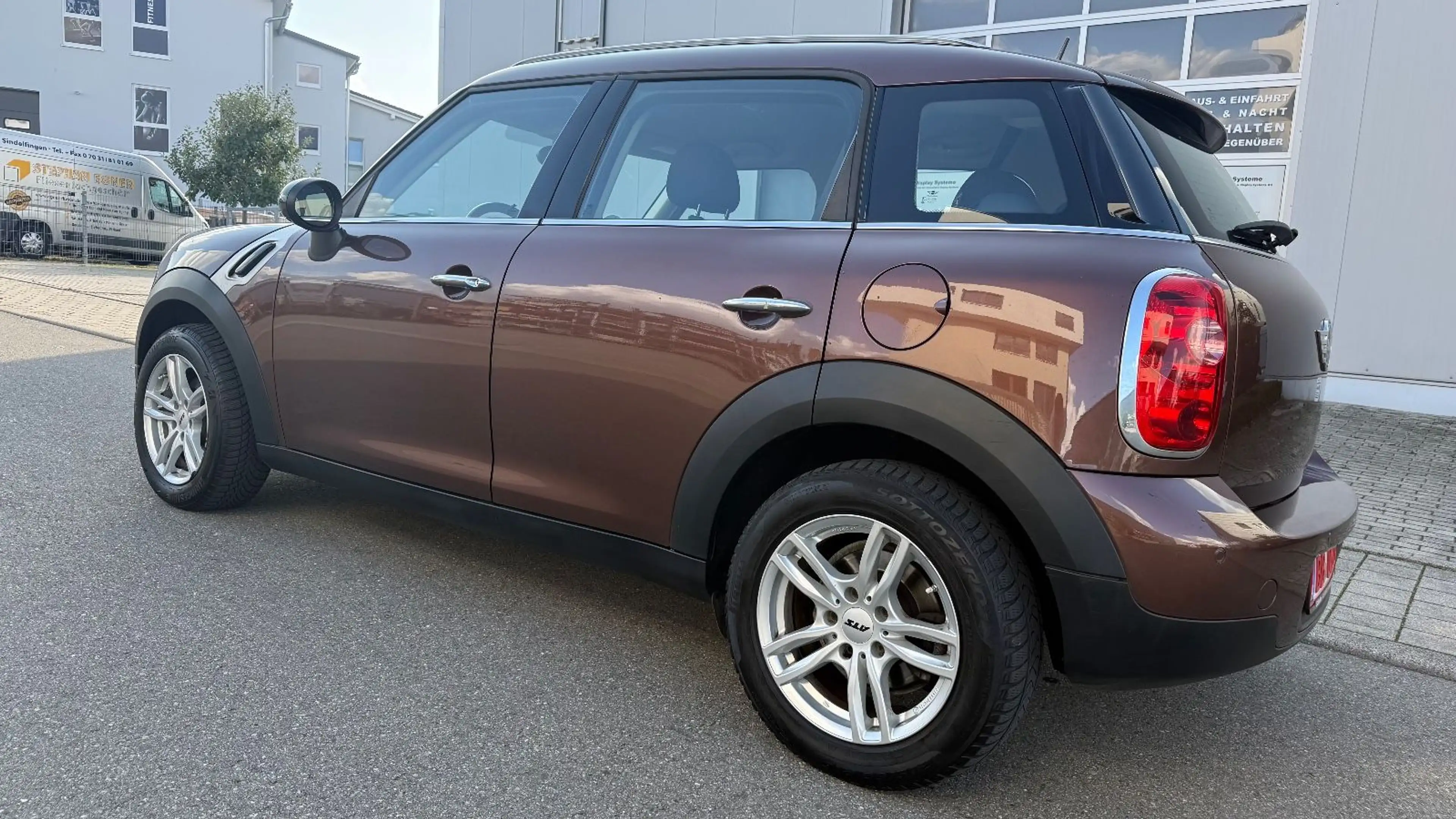 MINI One Countryman 1.6 AUTOMATIK TÜV,LEDER,EURO6,PDC — photo 3