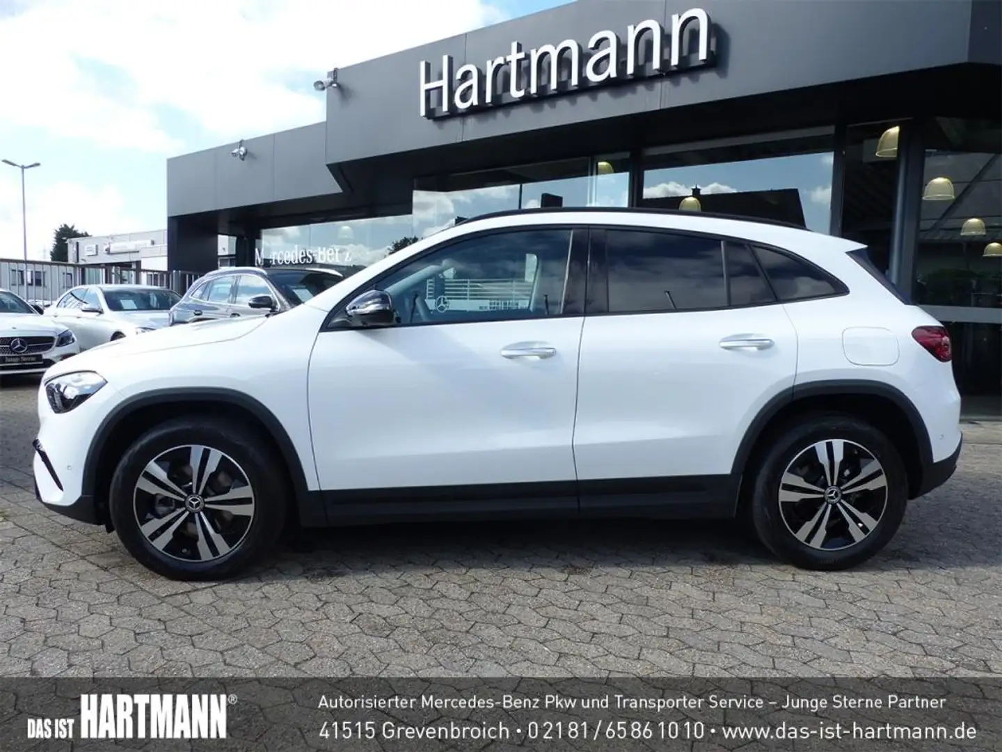Mercedes-Benz GLA 180 PROGRESSIVE+PANO+NIGHT+WINTER+360°+TOTWI Wit - 2