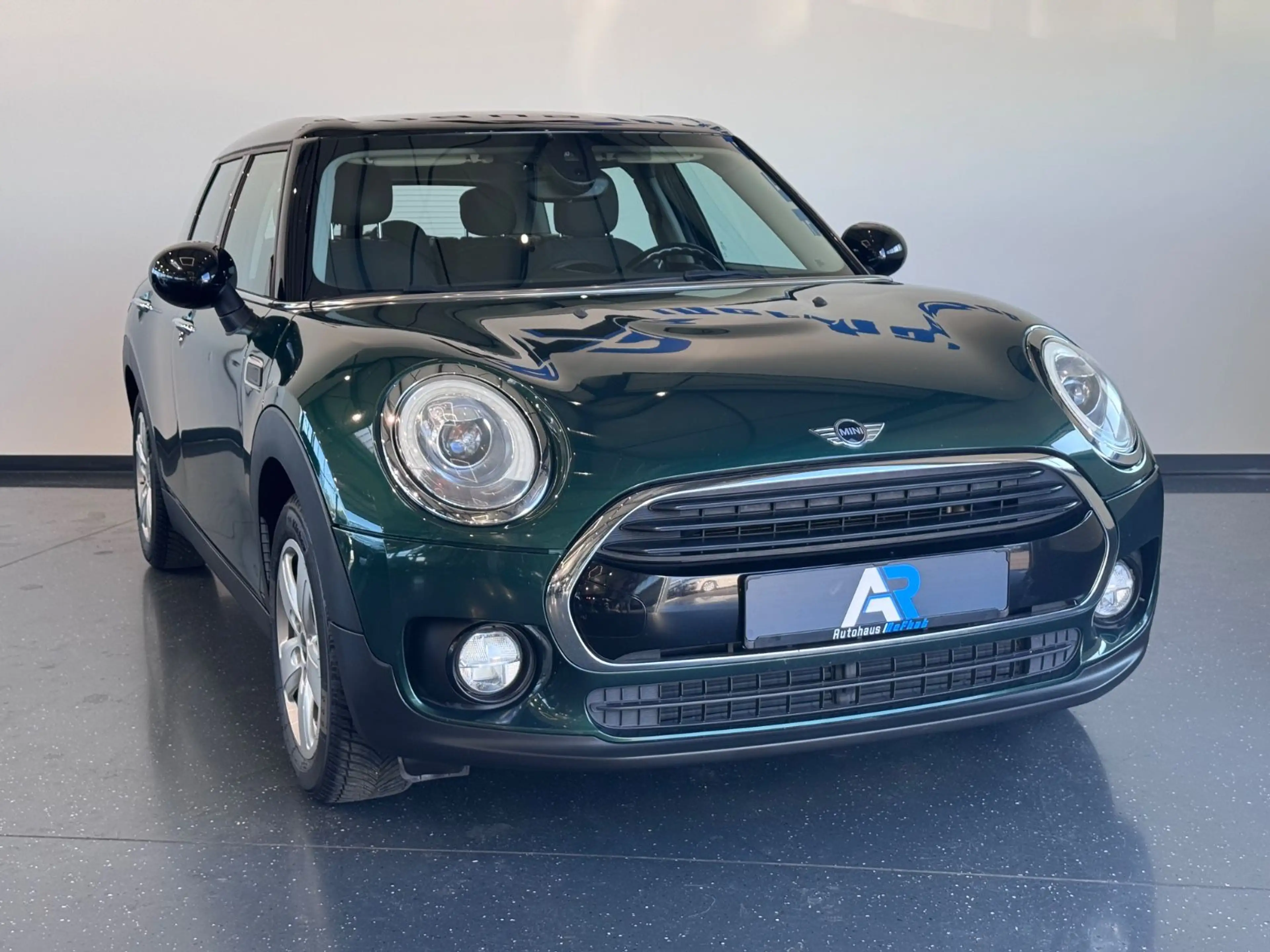 MINI Cooper D Clubman *PDC*SHZ*XENON* — photo 5