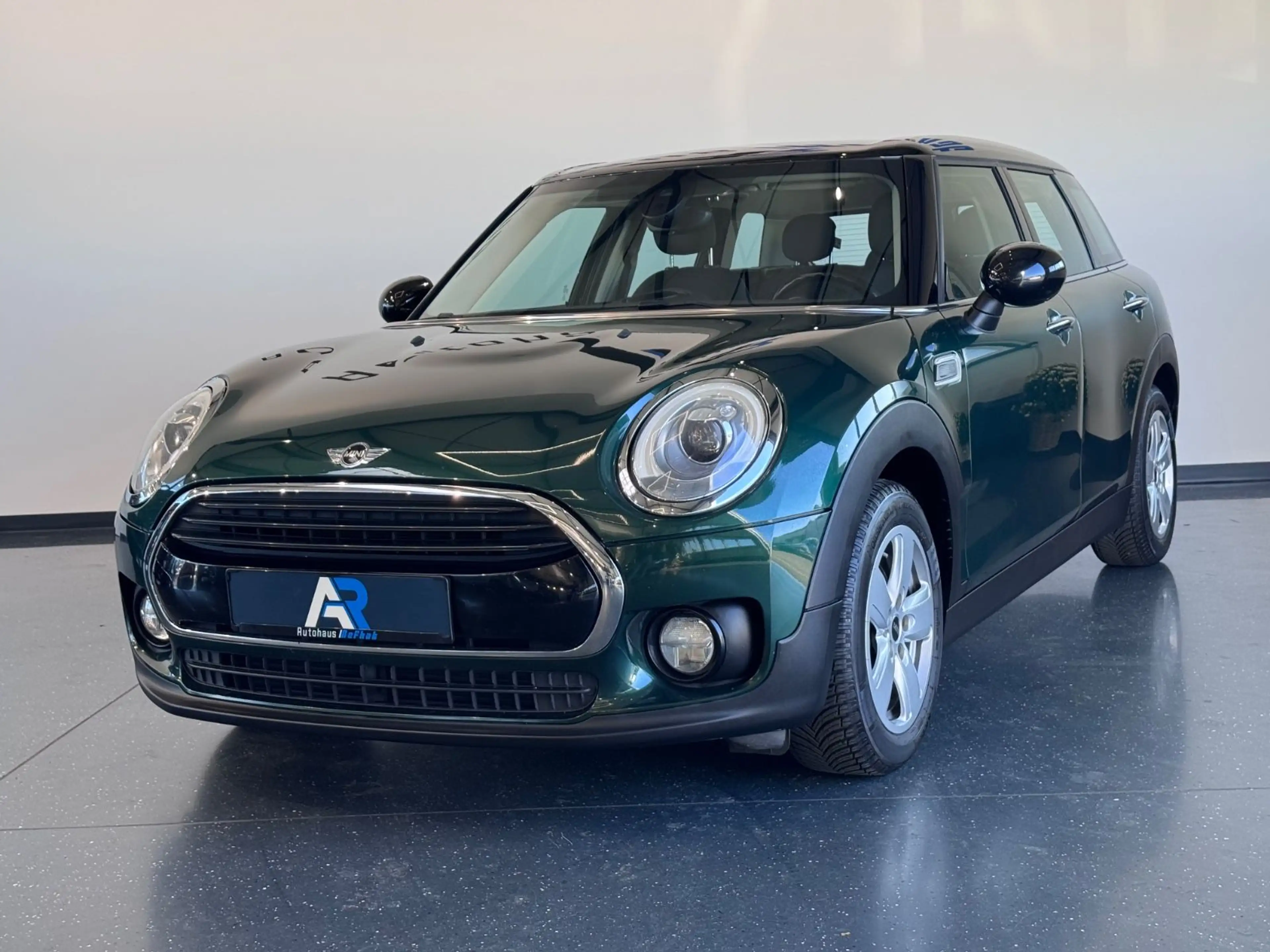 MINI Cooper D Clubman *PDC*SHZ*XENON* — photo 2
