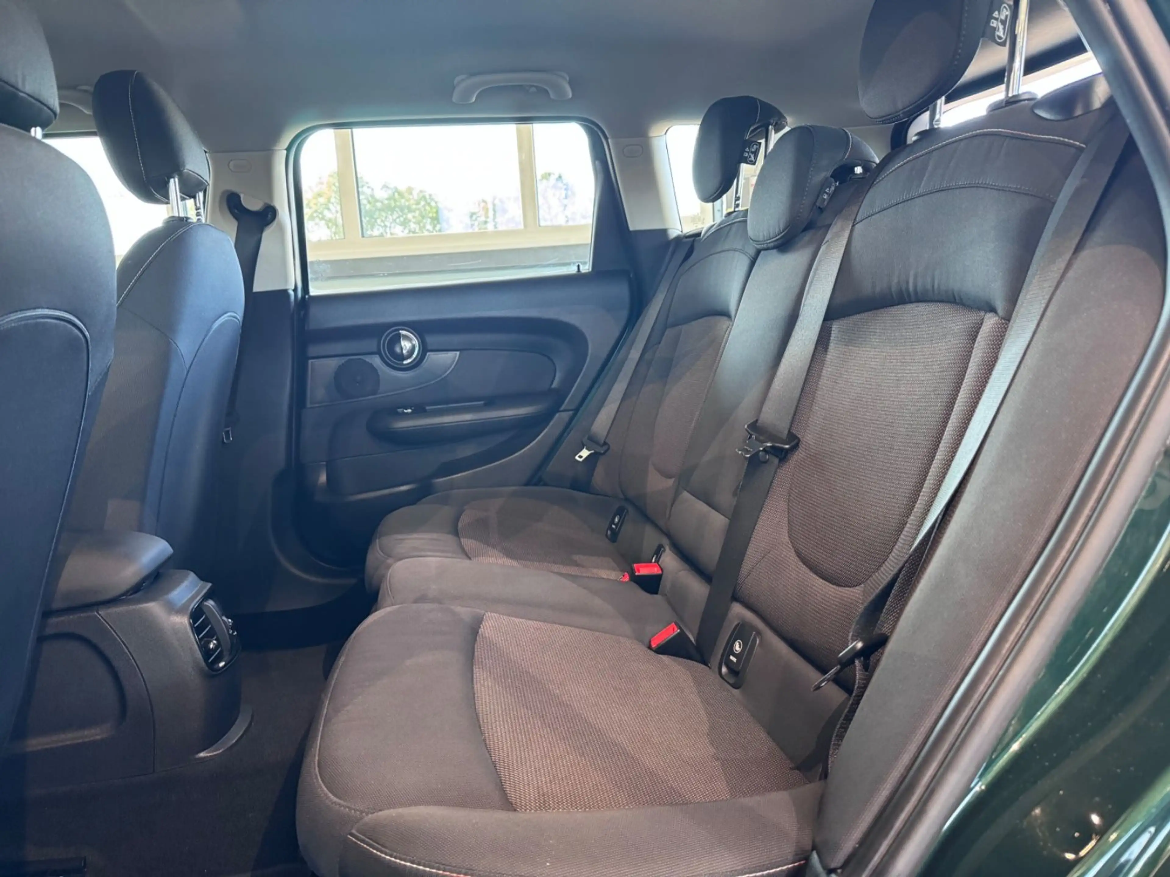 MINI Cooper D Clubman *PDC*SHZ*XENON* — photo 14