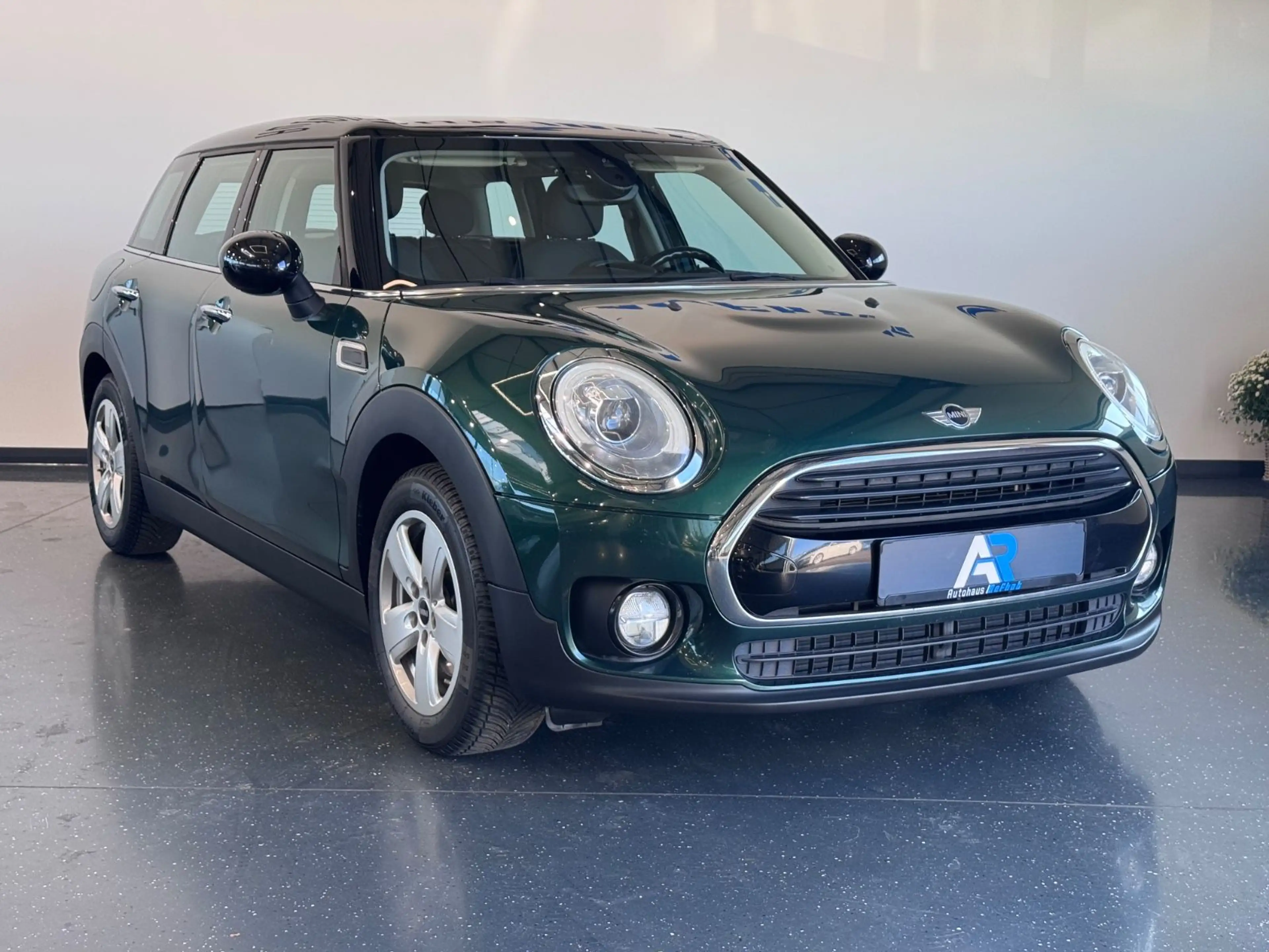 MINI Cooper D Clubman *PDC*SHZ*XENON* — photo 6
