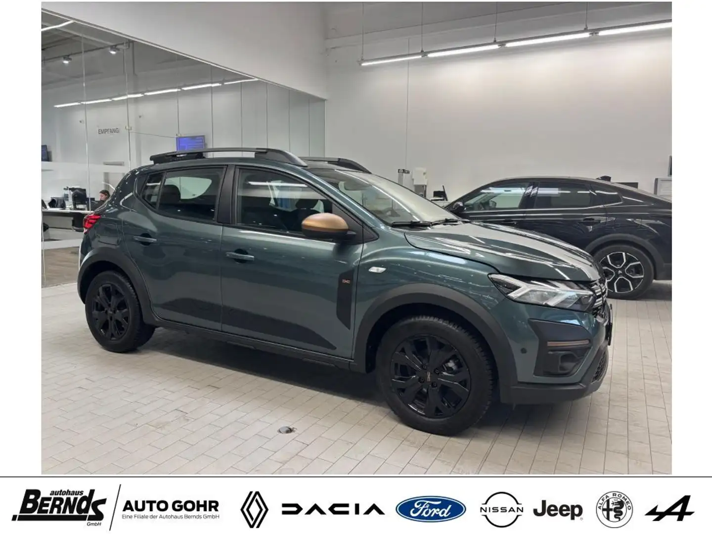 Dacia Sandero Stepway TCe 110 Extreme+ SITZHZG. KLIMA NAVI PDC Grün - 2