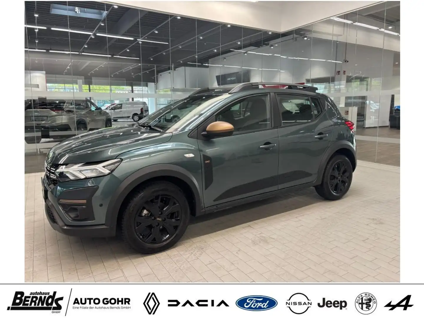 Dacia Sandero Stepway TCe 110 Extreme+ SITZHZG. KLIMA NAVI PDC Verde - 1