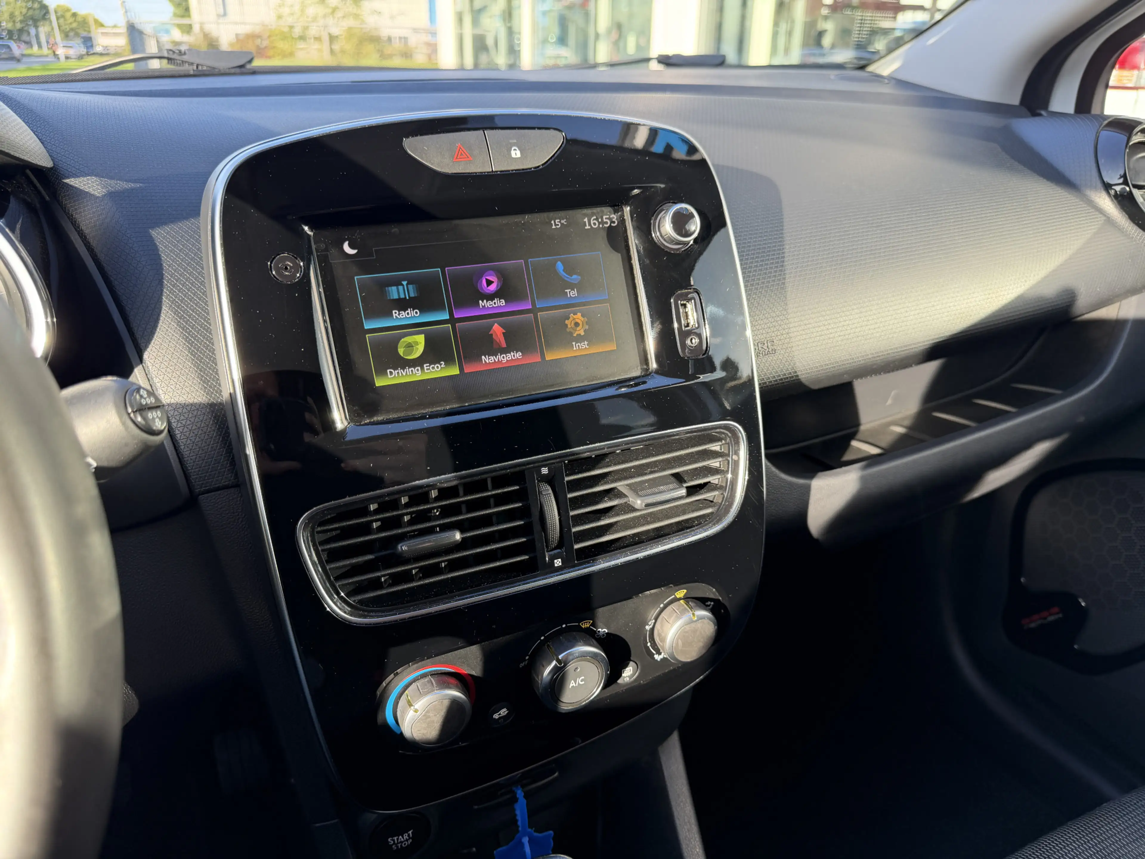 Renault Clio Estate 0.9 TCe Zen Apple carplay | Cruise — photo 27